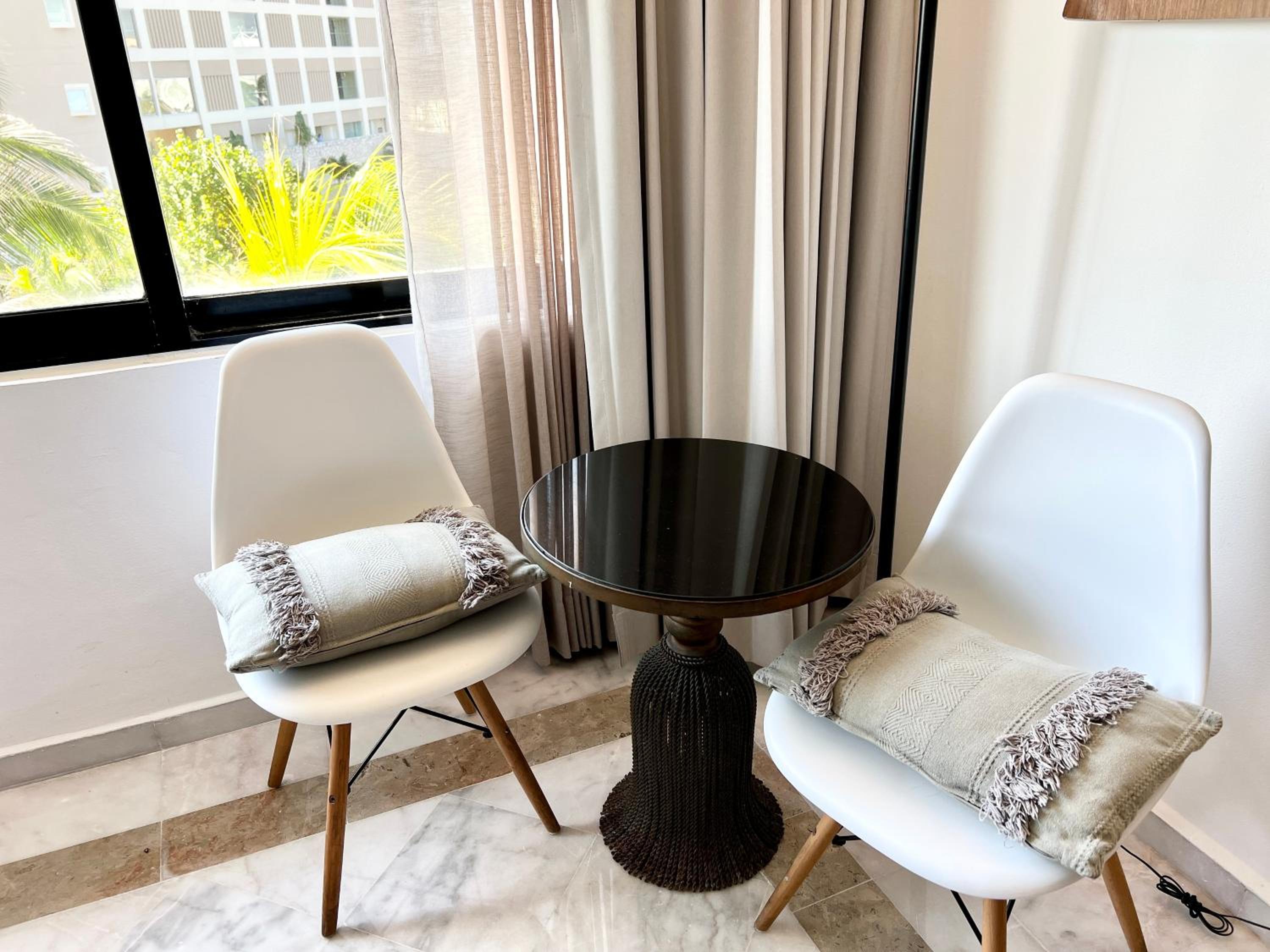 Xcanan Loft On Park Royal, the best area in Cancún right on the beach