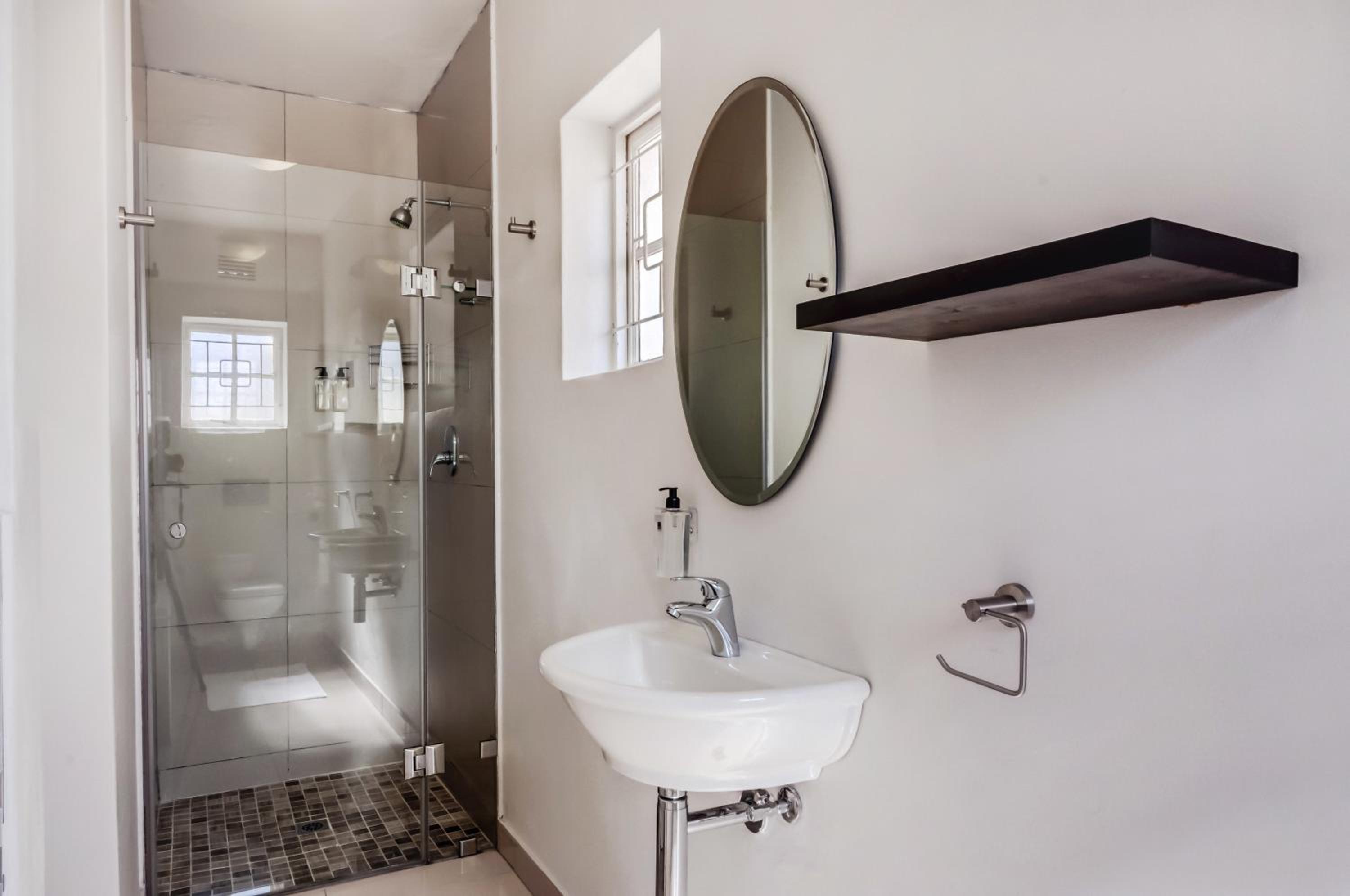 First Avenue Guesthouse