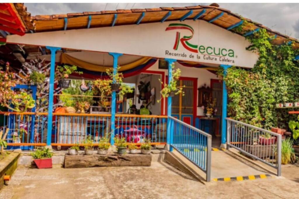 Apartasol Amor y Café, Reserva de la Colina