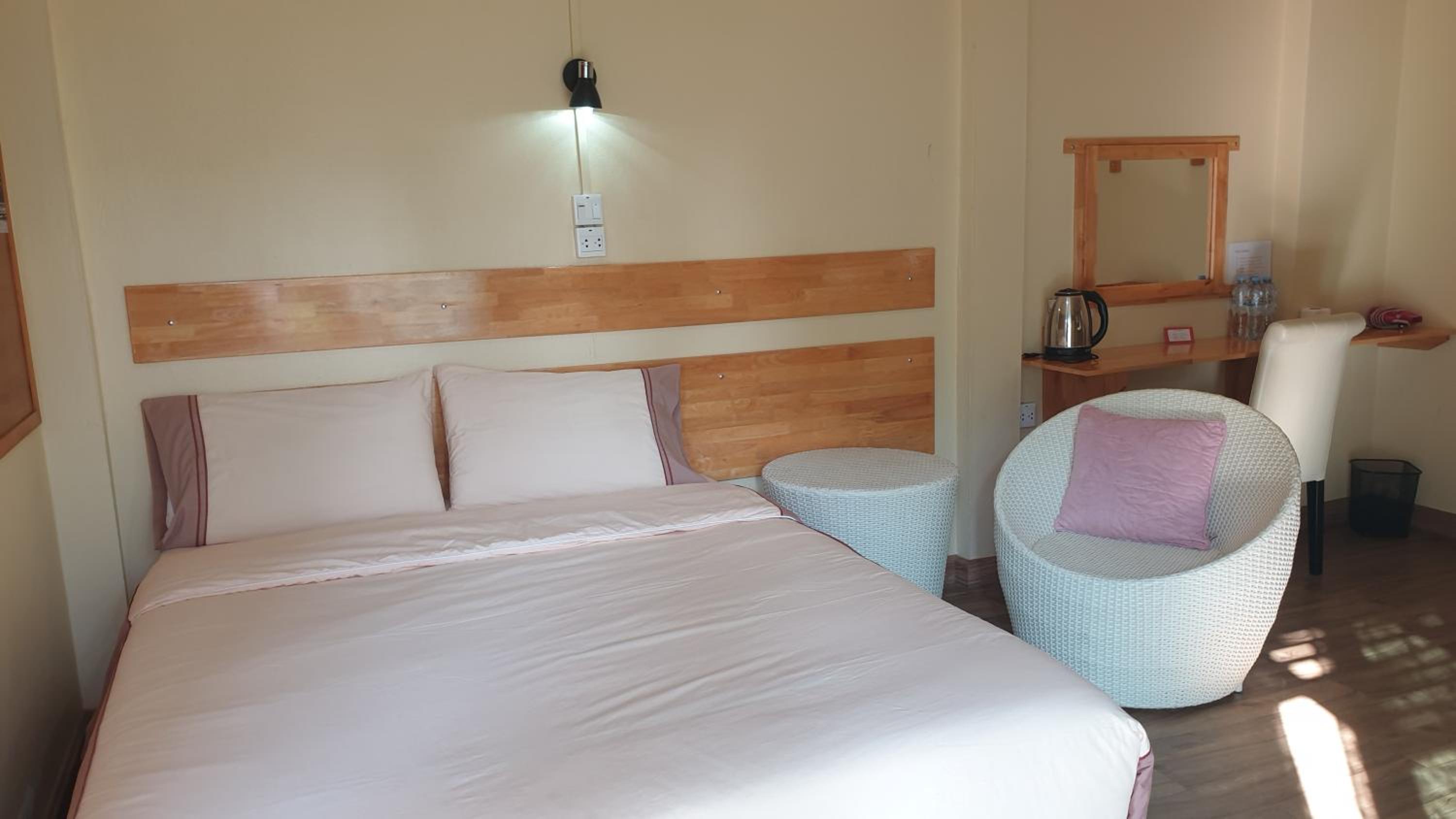Little Guest House Hotel