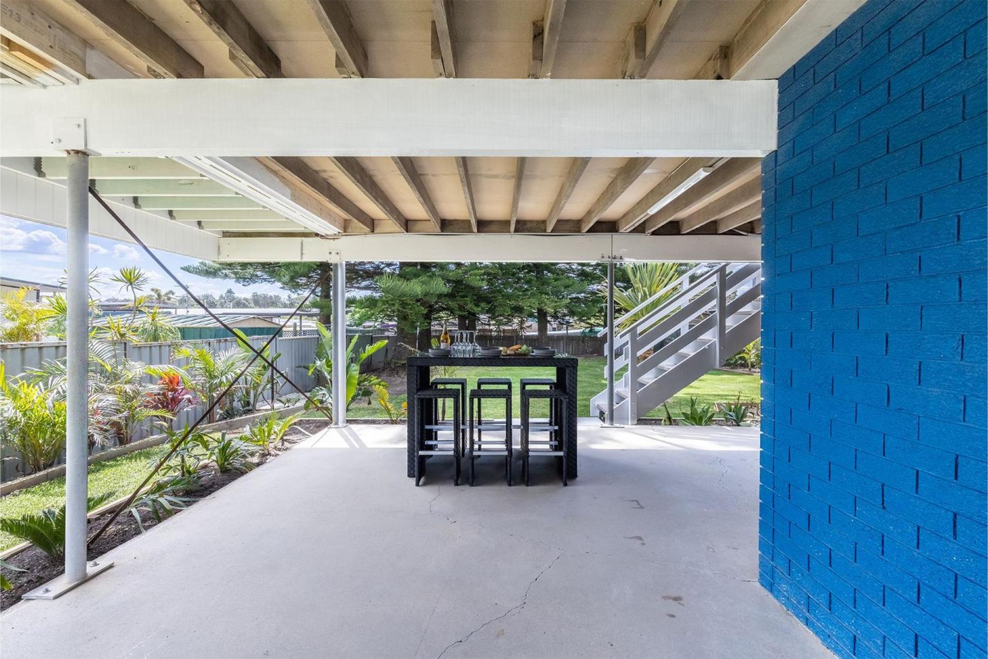 Five Pines Beach House at Birubi 20 Robinson St pet friendly aircon and WiFi