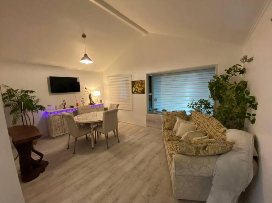 Acogedor bungalow house en barrio residencial