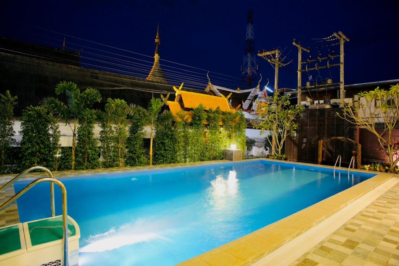 swimming pool