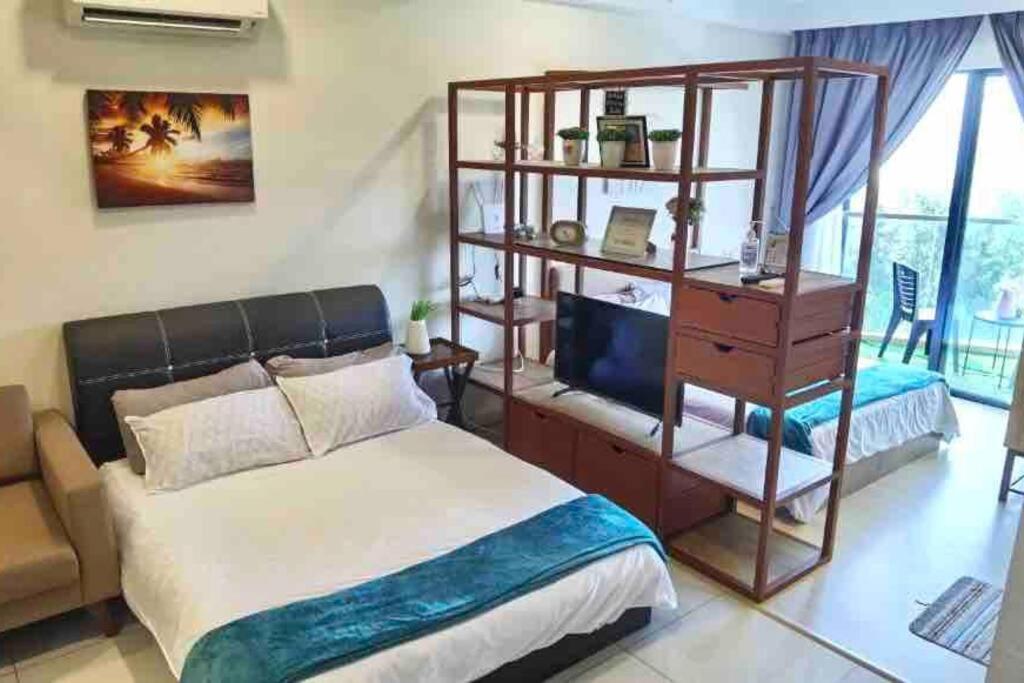 Timurbay Seaview Resident Studio with 1 BR Family Suite photo 7