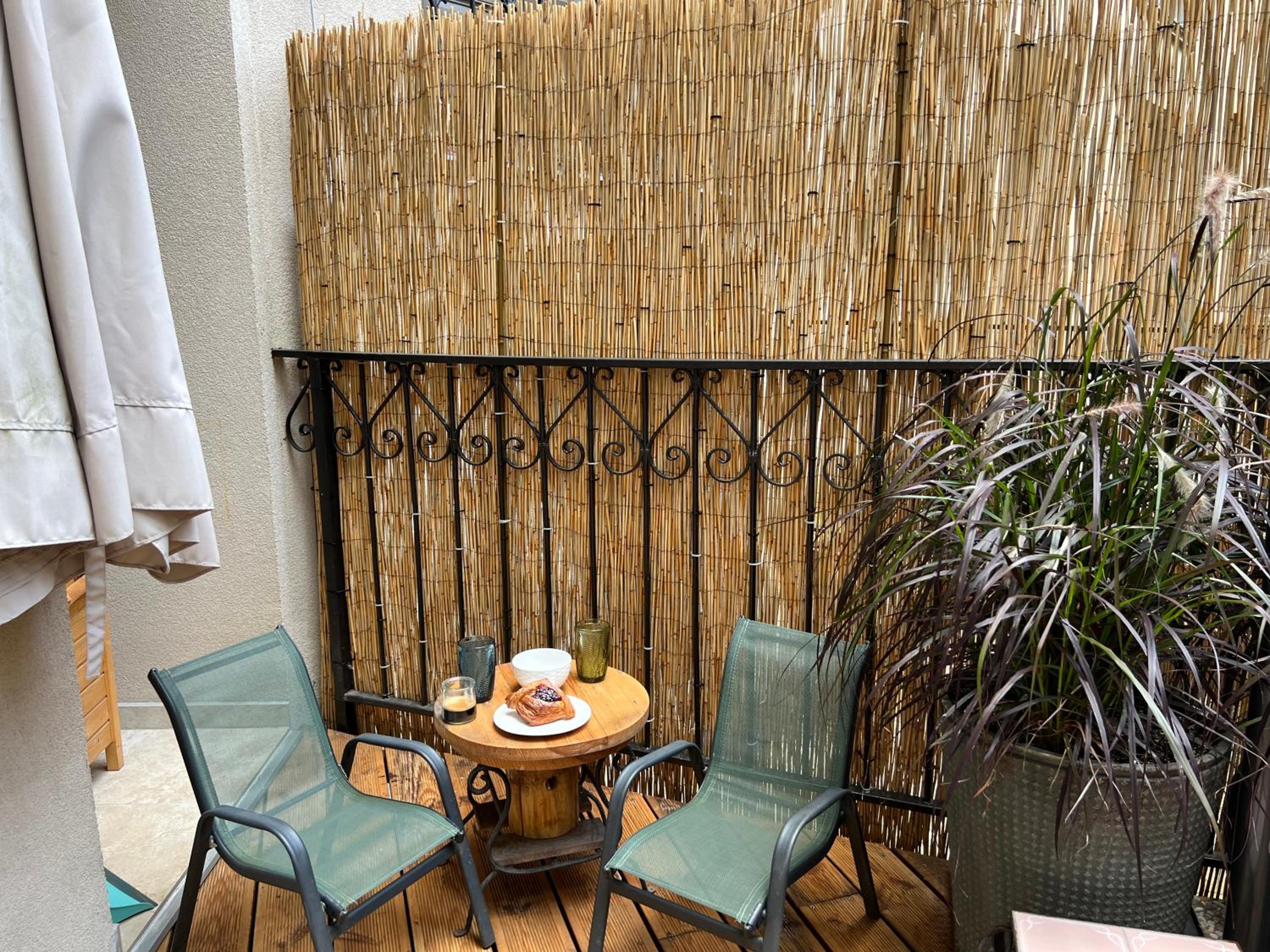 Amazing flat with garden, Vinohrady near center