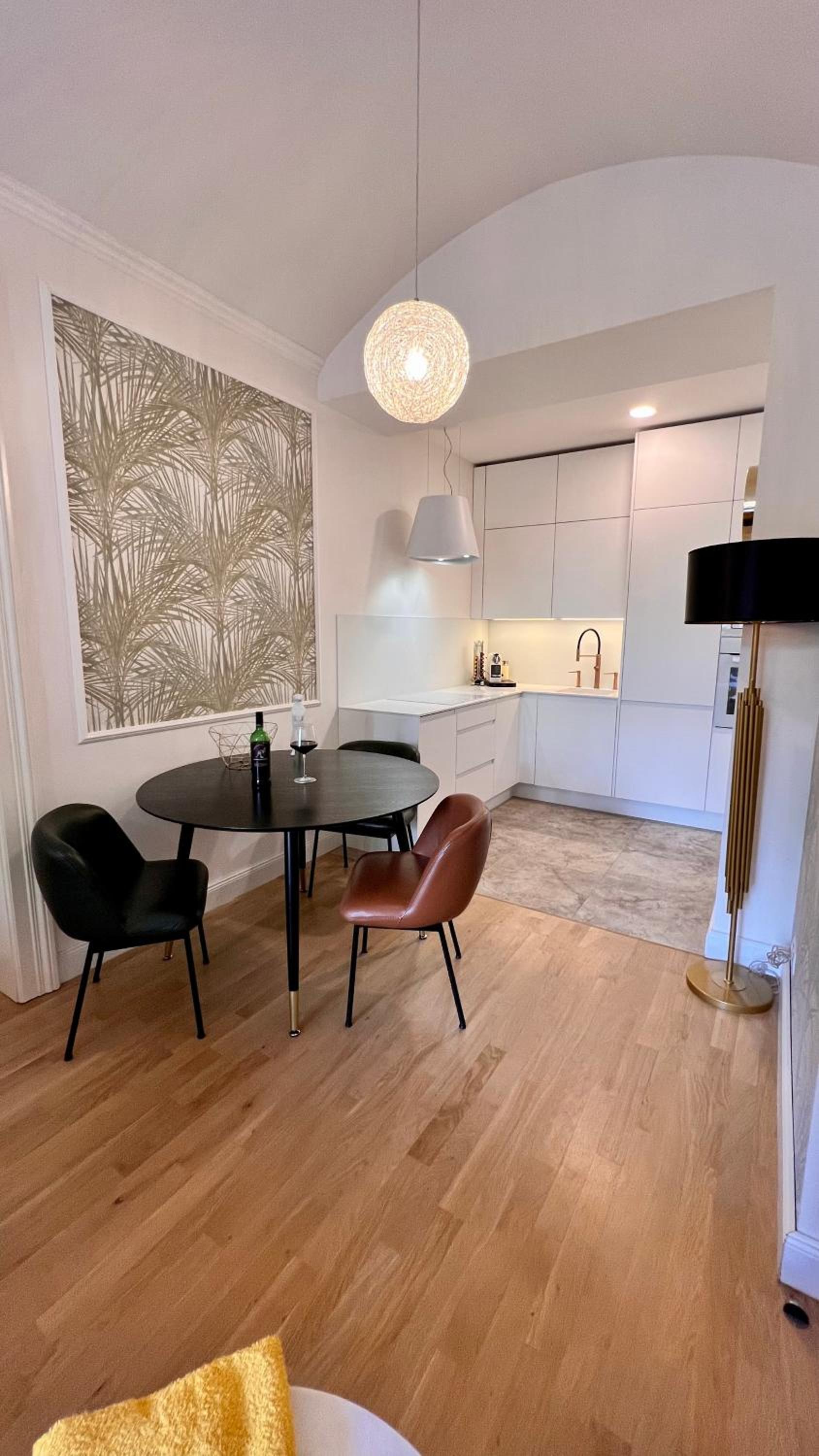 Amazing flat with garden, Vinohrady near center