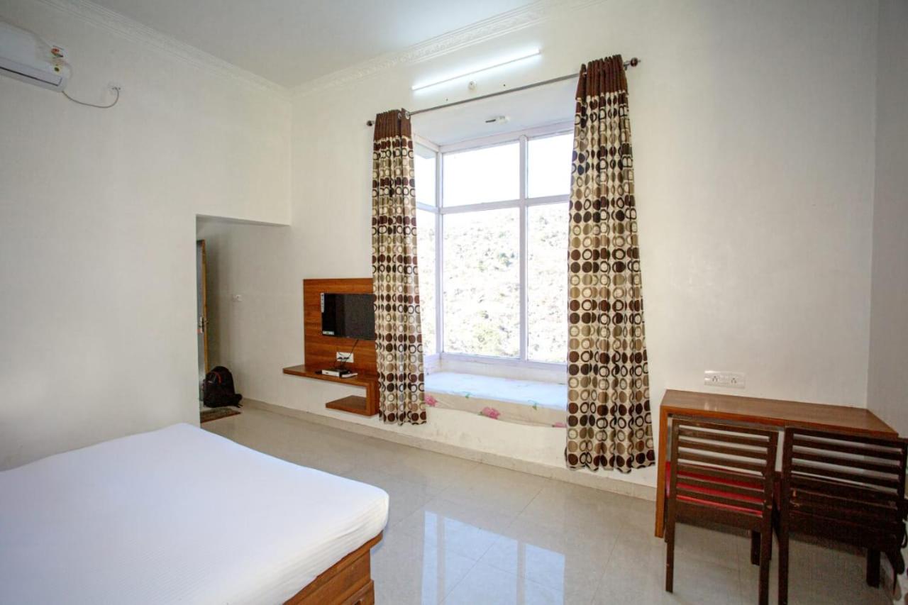 LB The Amar Palace view 5