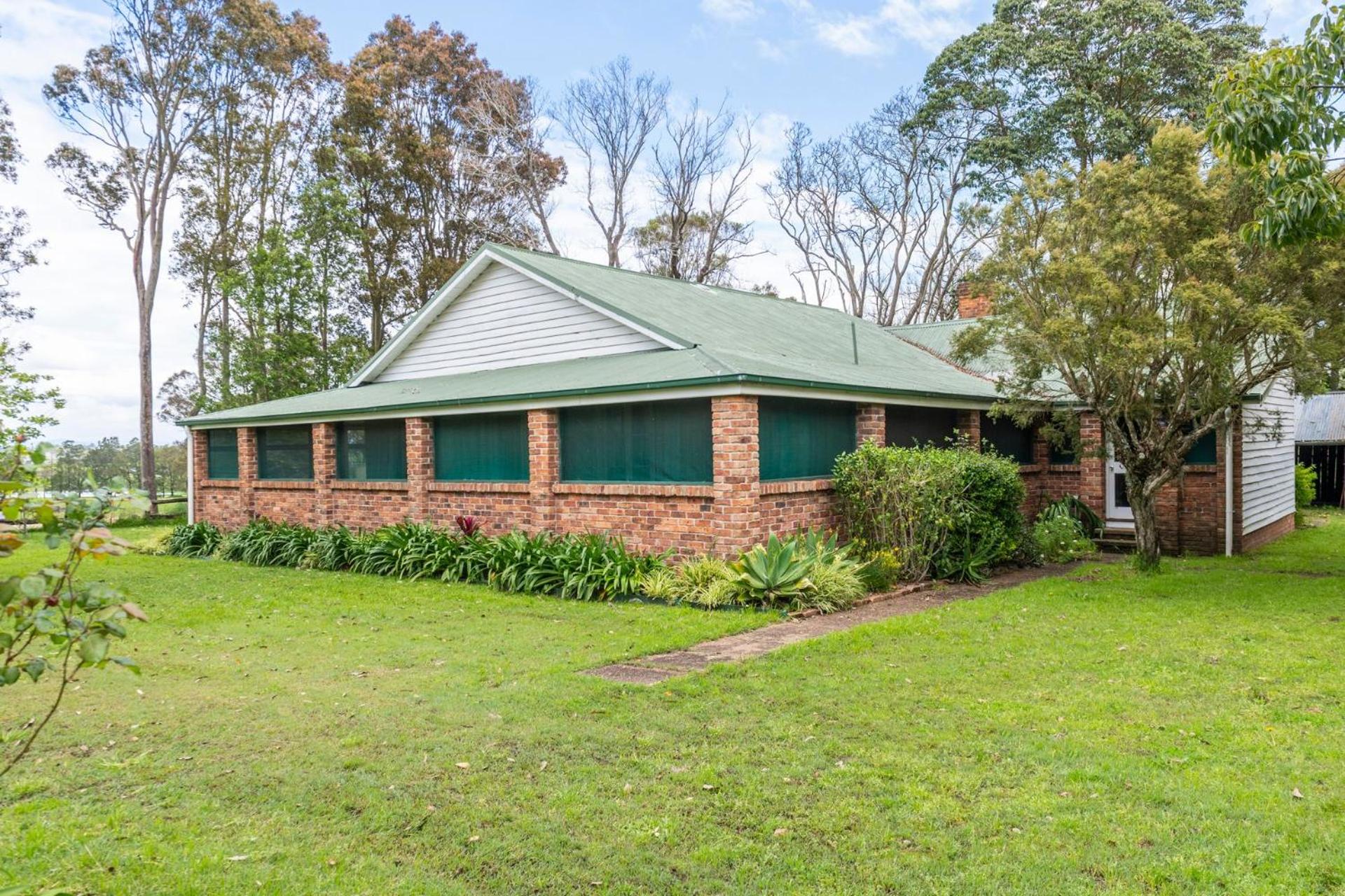 Tatbern Park Cottage Wallalong
