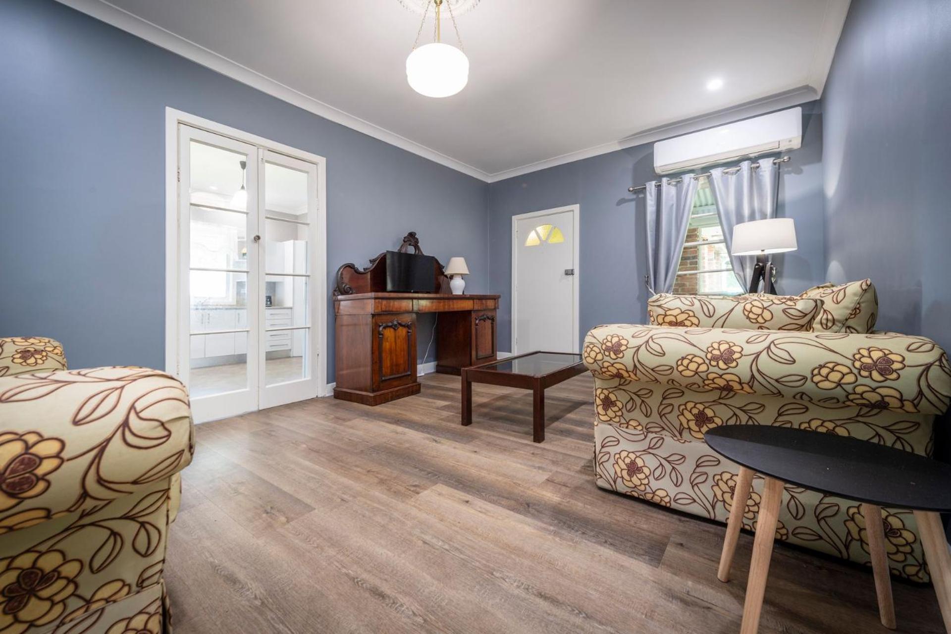 Tatbern Park Cottage Wallalong