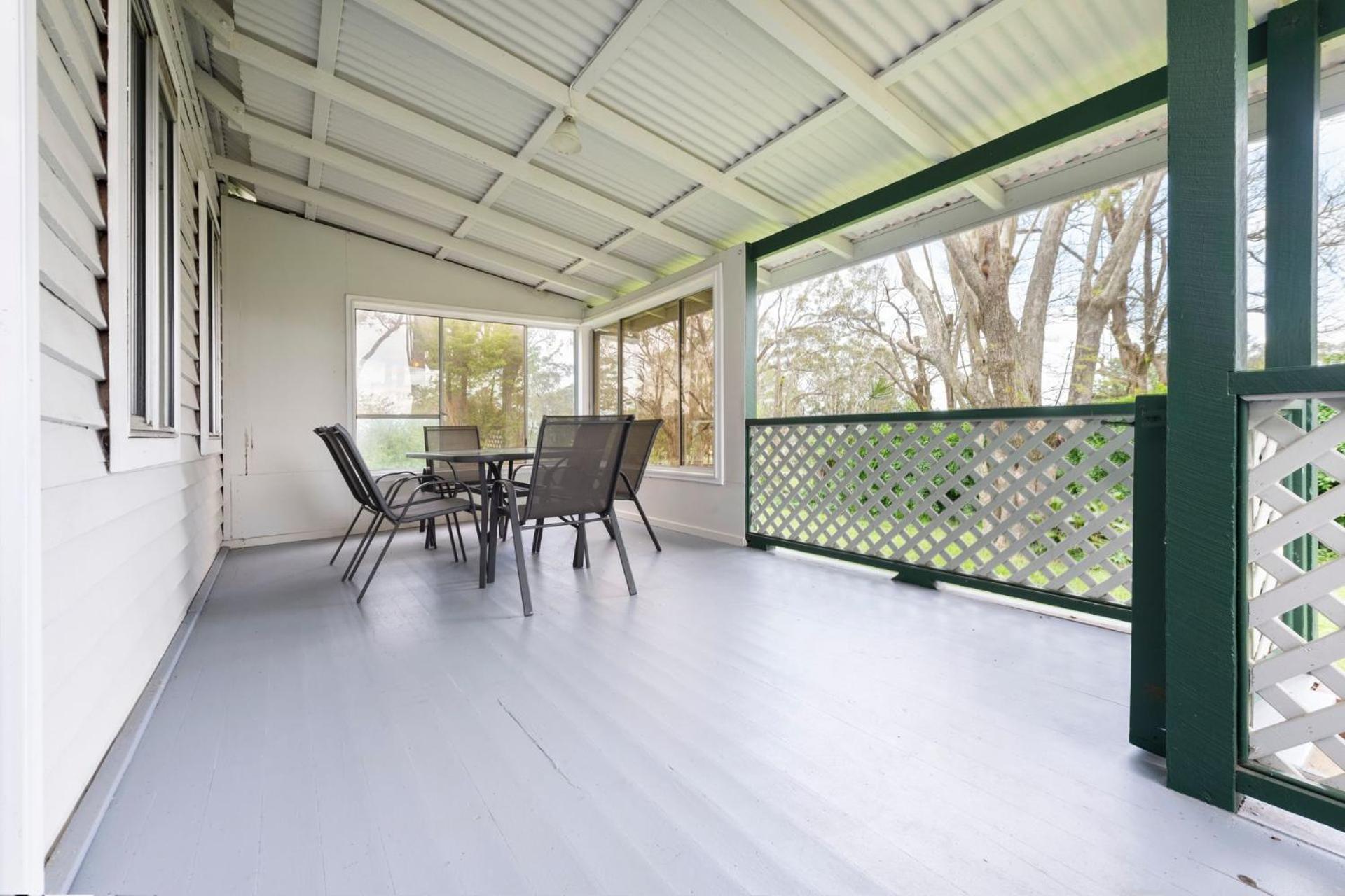 Tatbern Park Cottage Wallalong