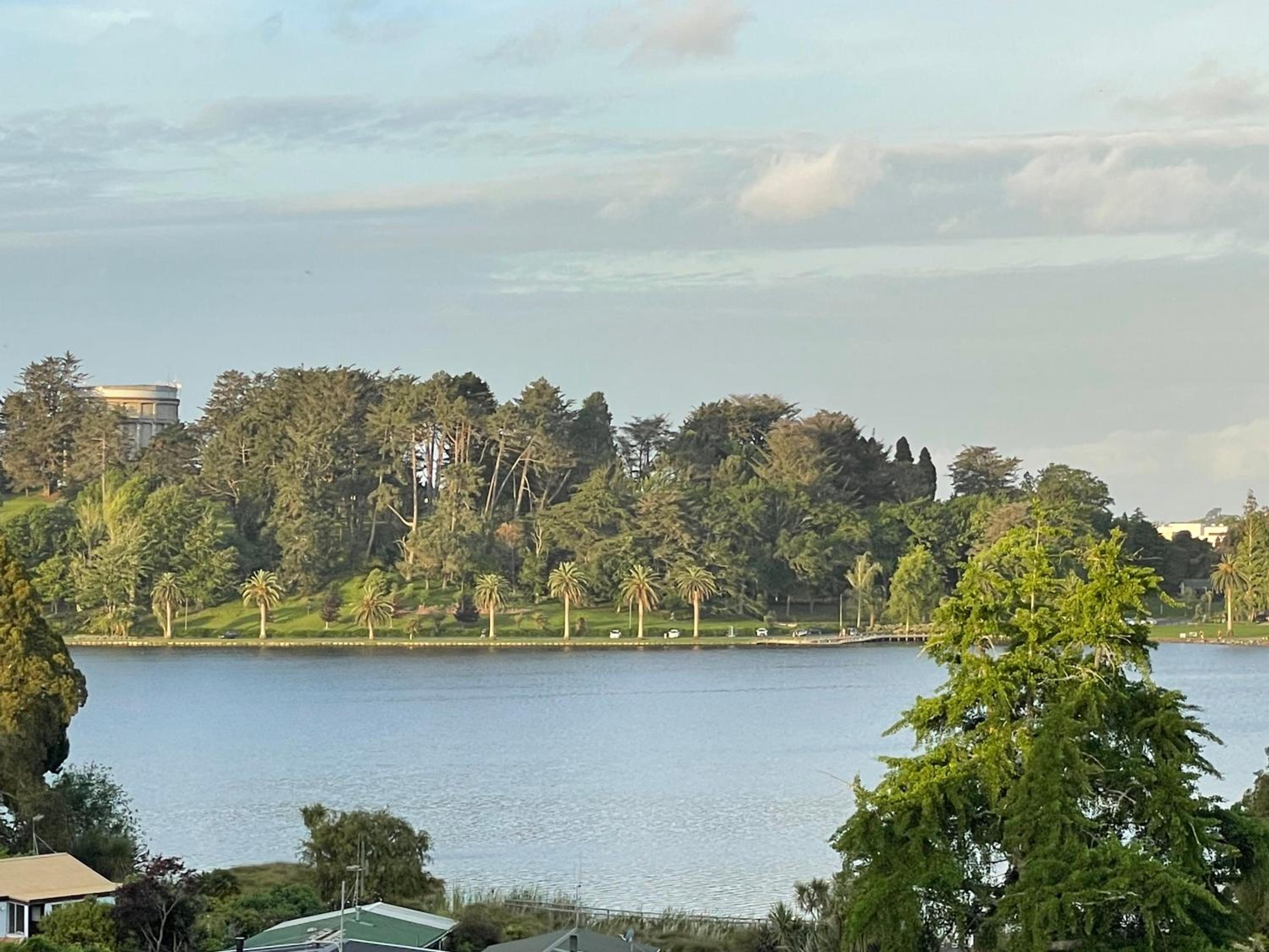 Luxury at the Lake view 5