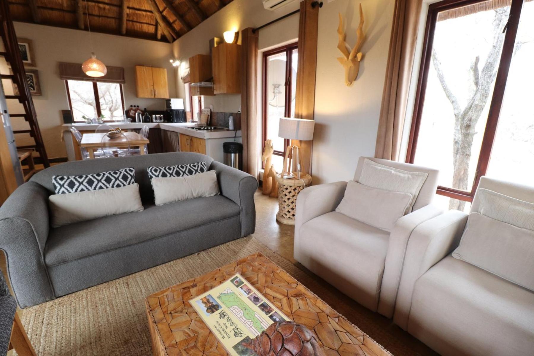 Giraffe Lodge