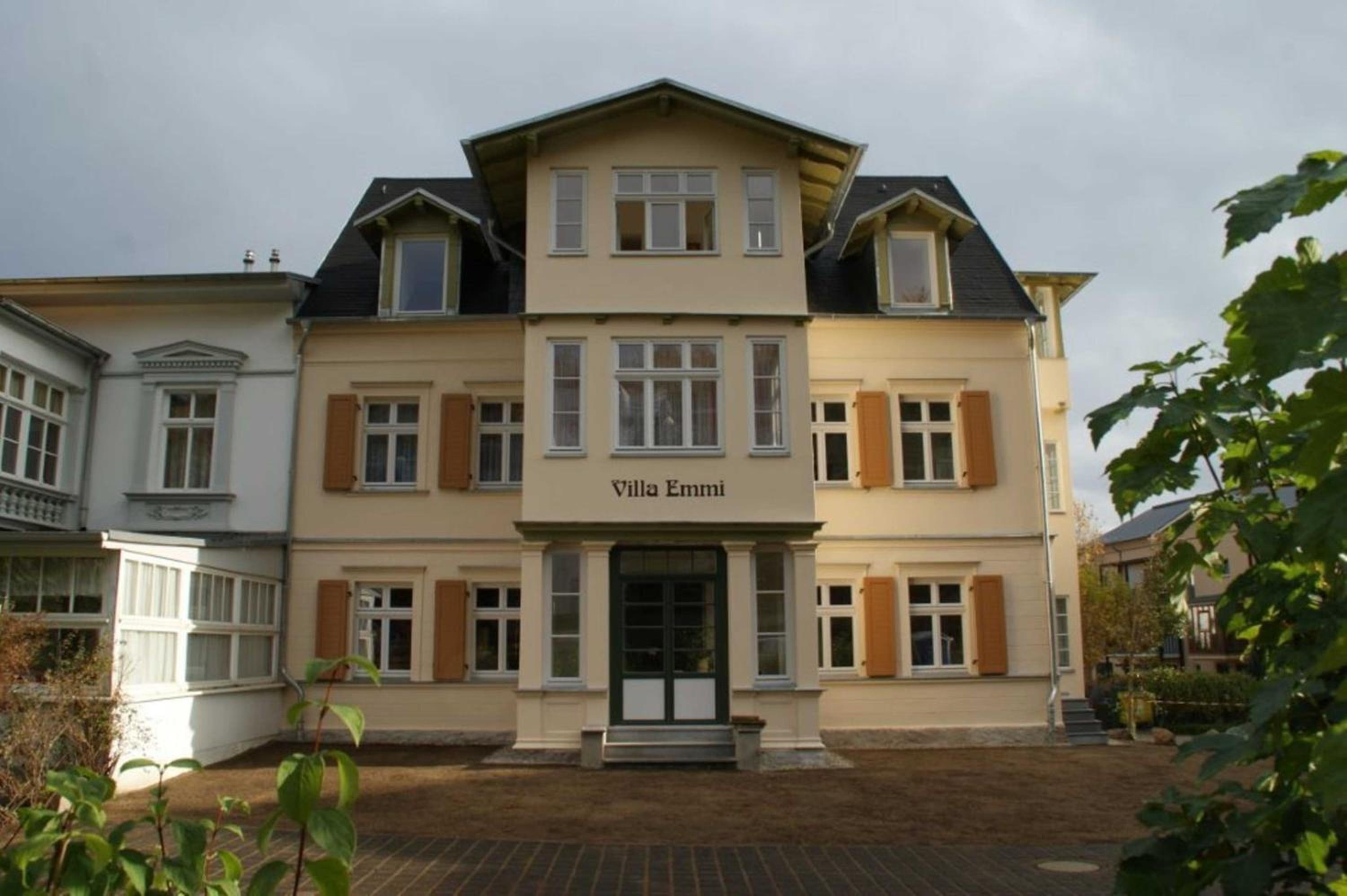 Ledwig, Villa Emmi