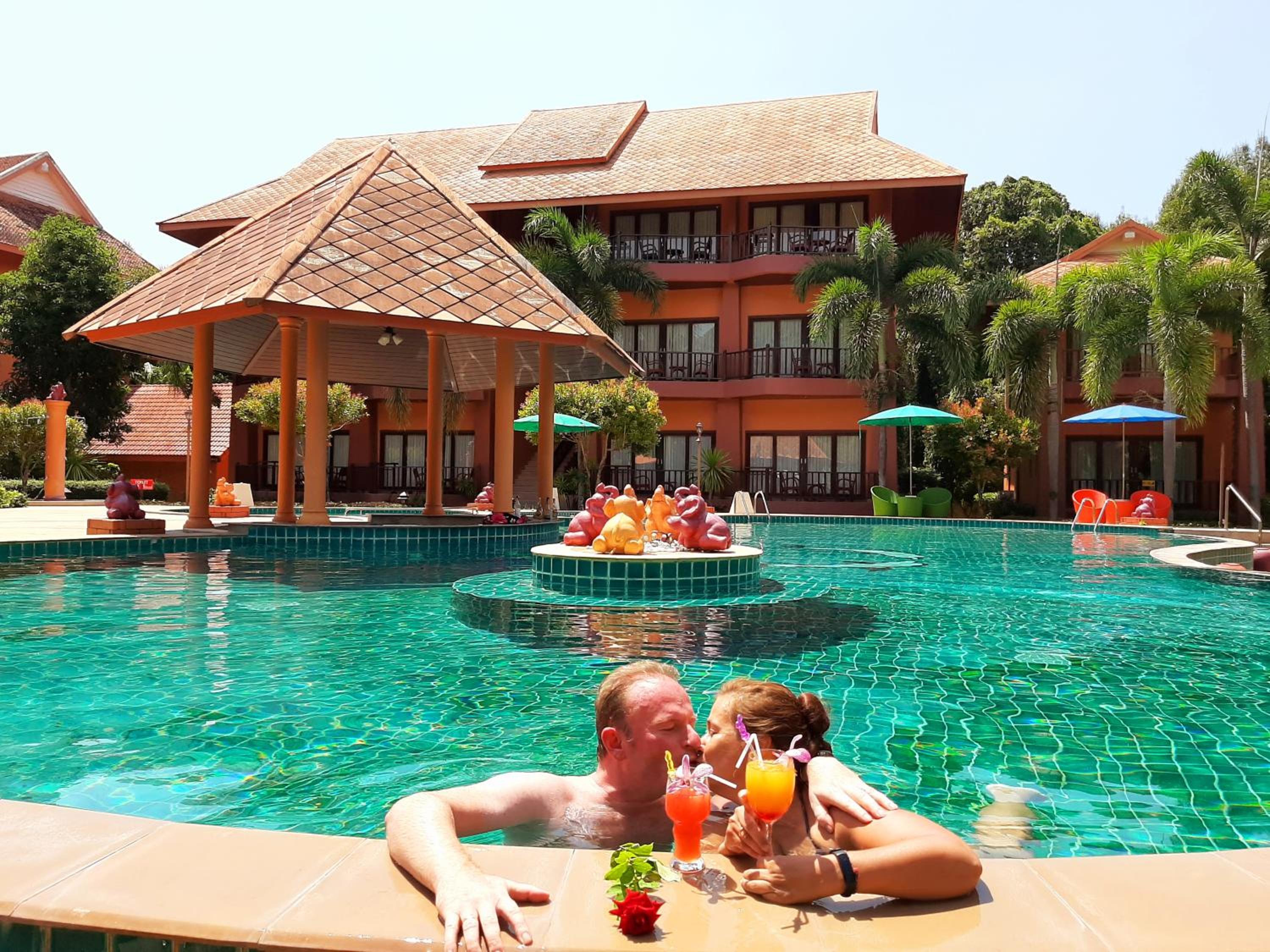 Andamanee Boutique Resort Aonang Krabi - Free Beach Shuttle