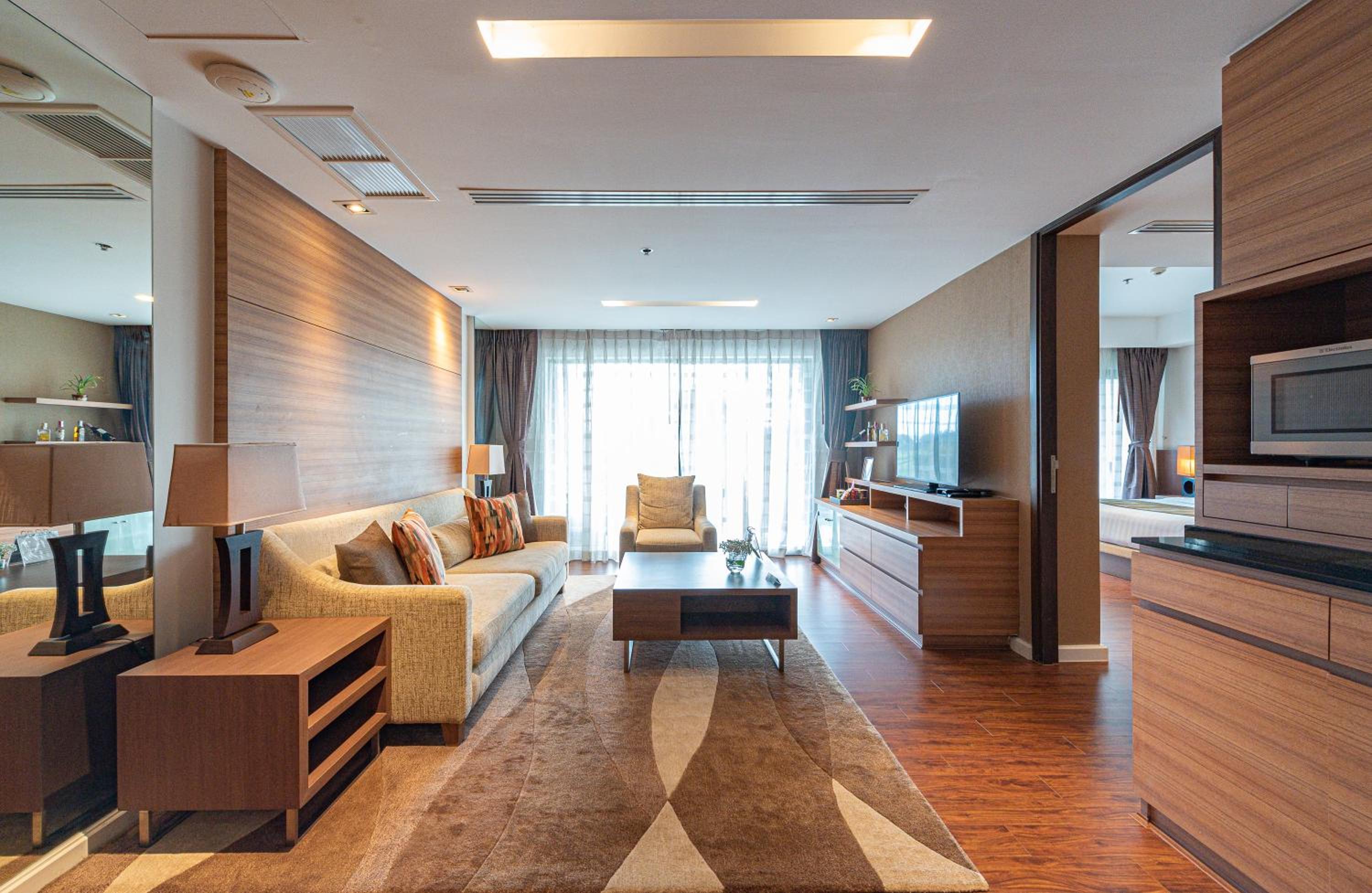 Summit Windmill Golf Suite Hotel at Suvarnabhumi