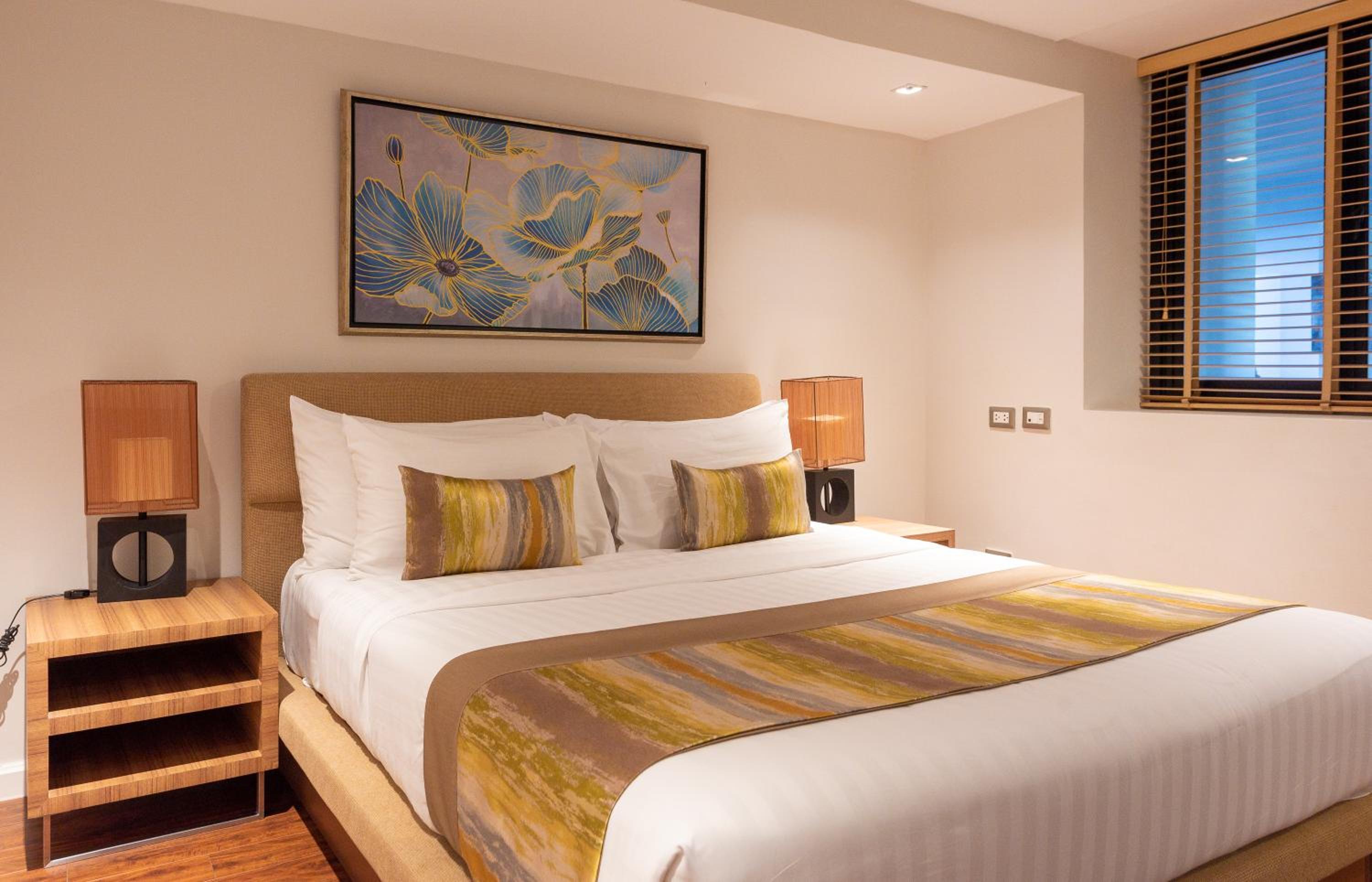 Summit Windmill Golf Suite Hotel at Suvarnabhumi