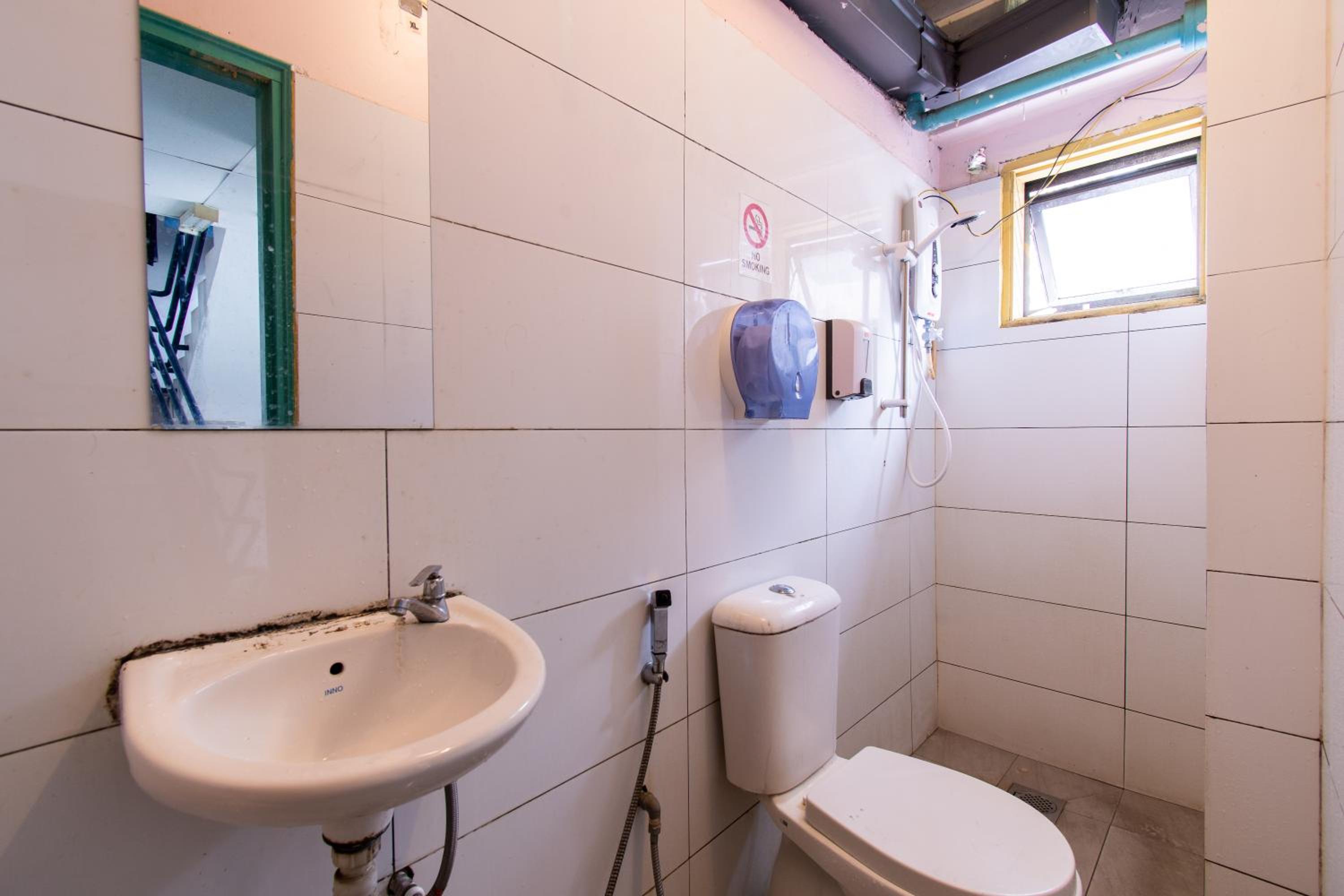Travel Hub Guesthouse - Image 4
