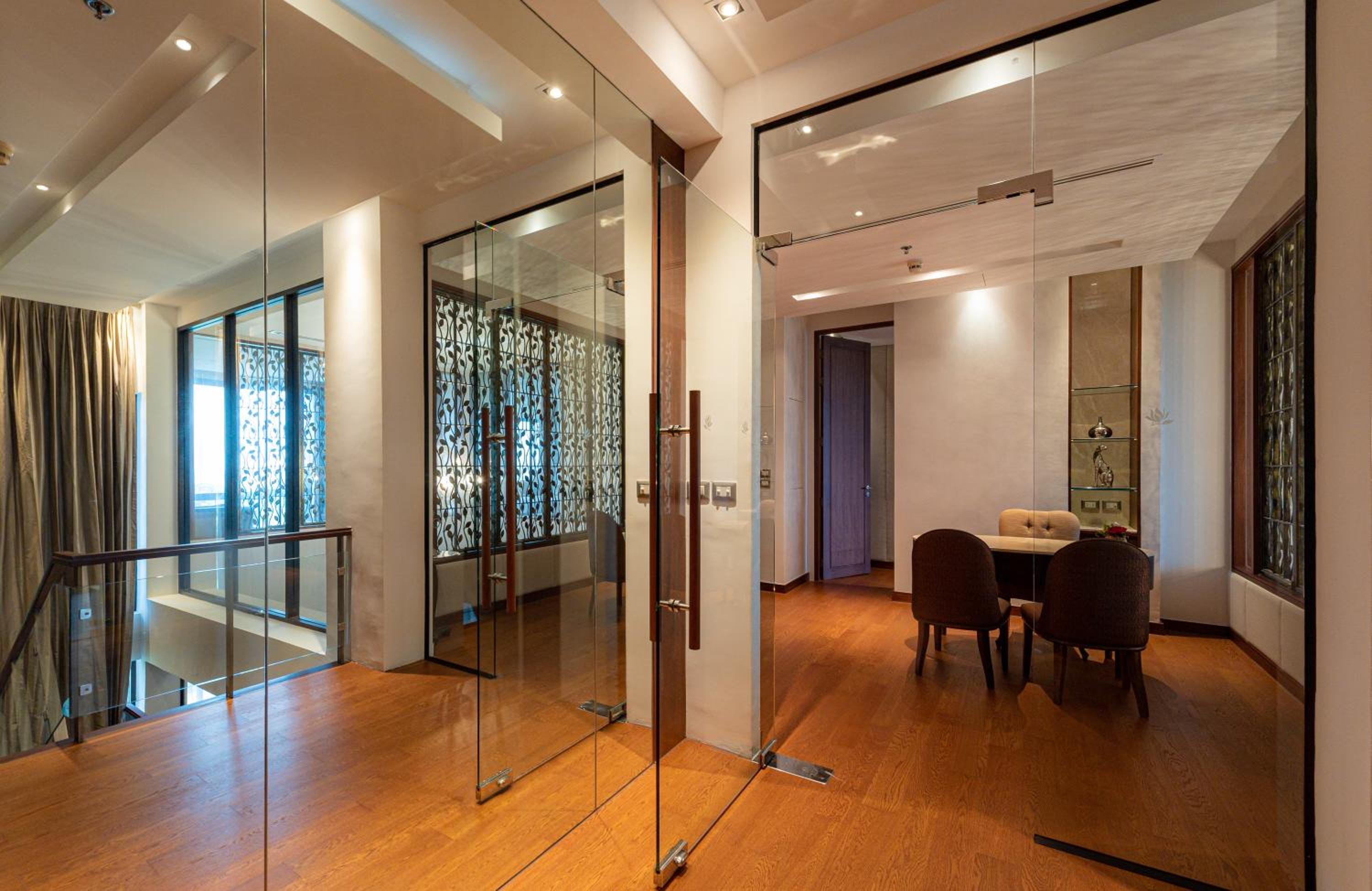 Summit Windmill Golf Suite Hotel at Suvarnabhumi