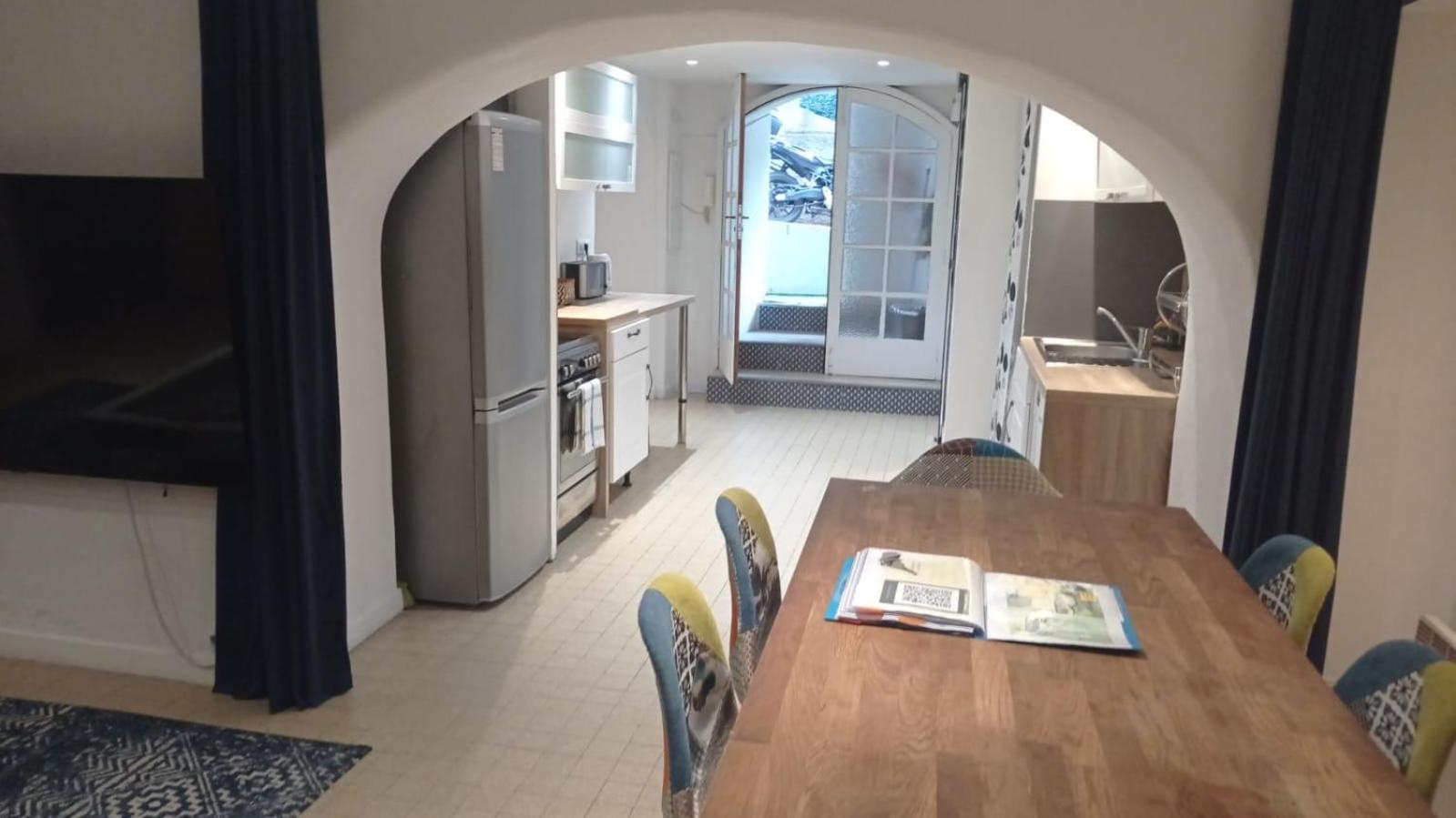Charming and Modern Cave in the Heart of the Port photo 2