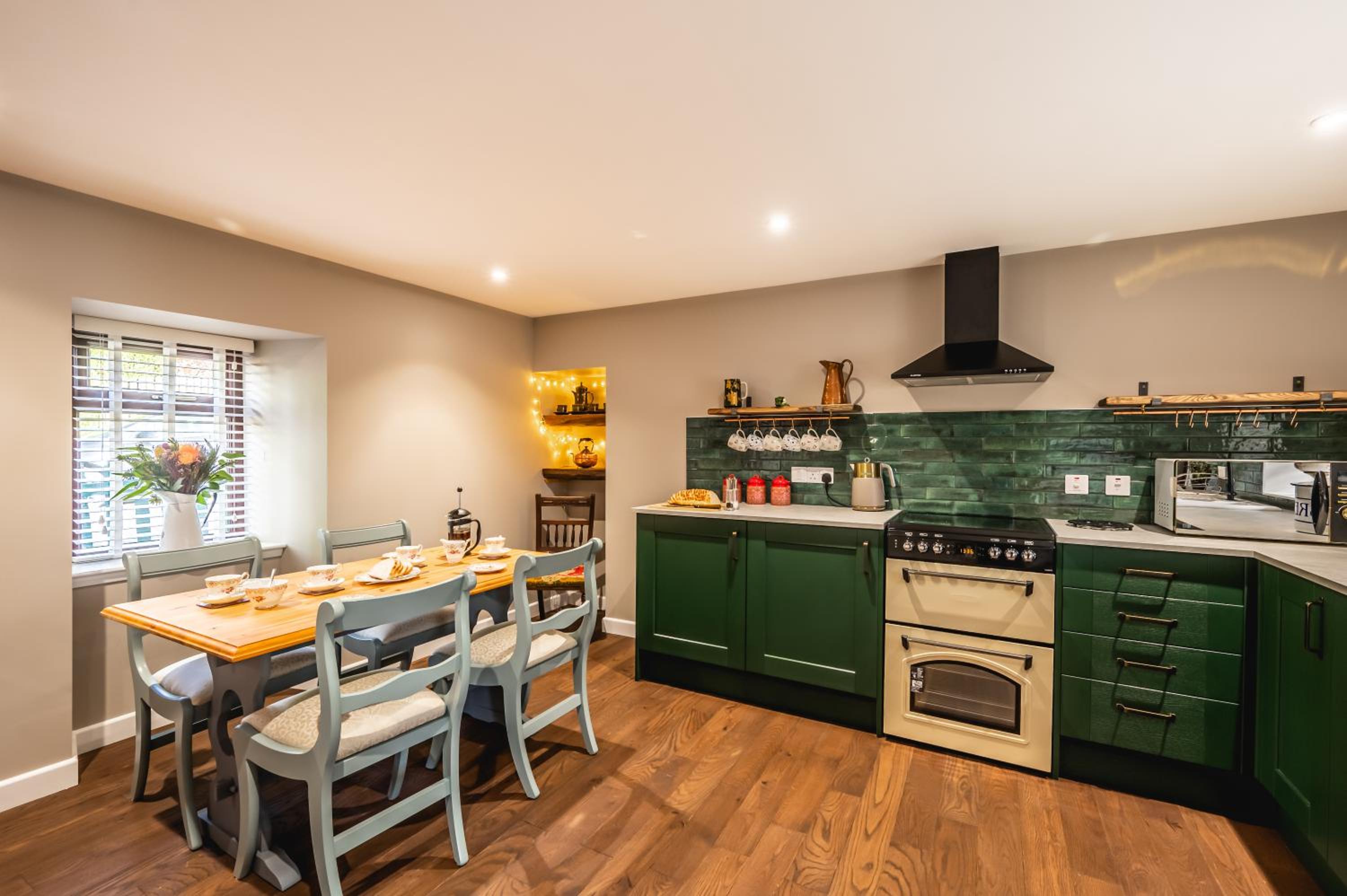Luxury Cottage with Mountain View’s view 5