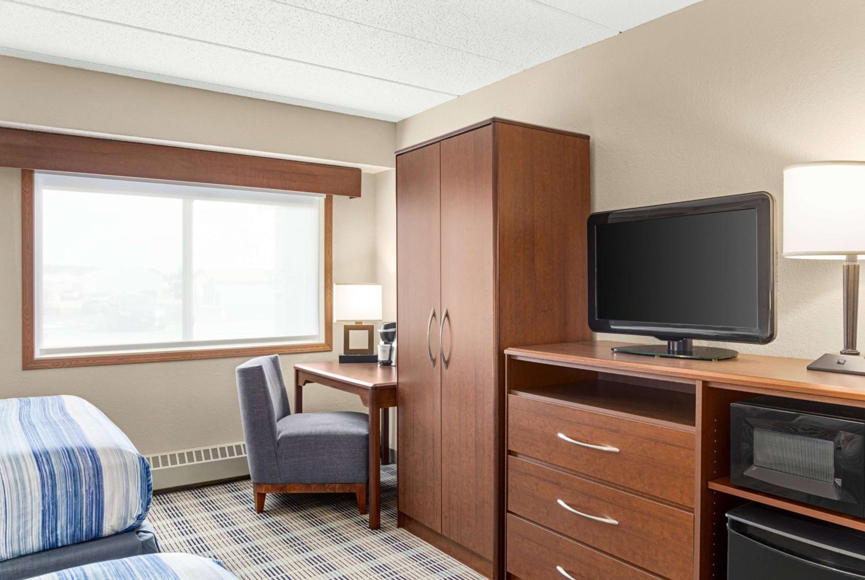 AmericInn by Wyndham Roseau