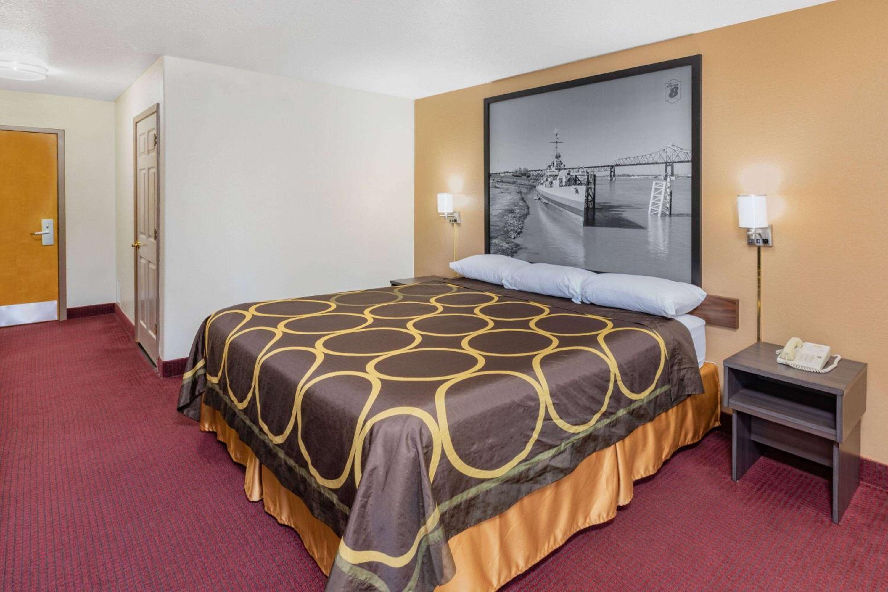 Super 8 by Wyndham Kinder/Coushatta near Casino