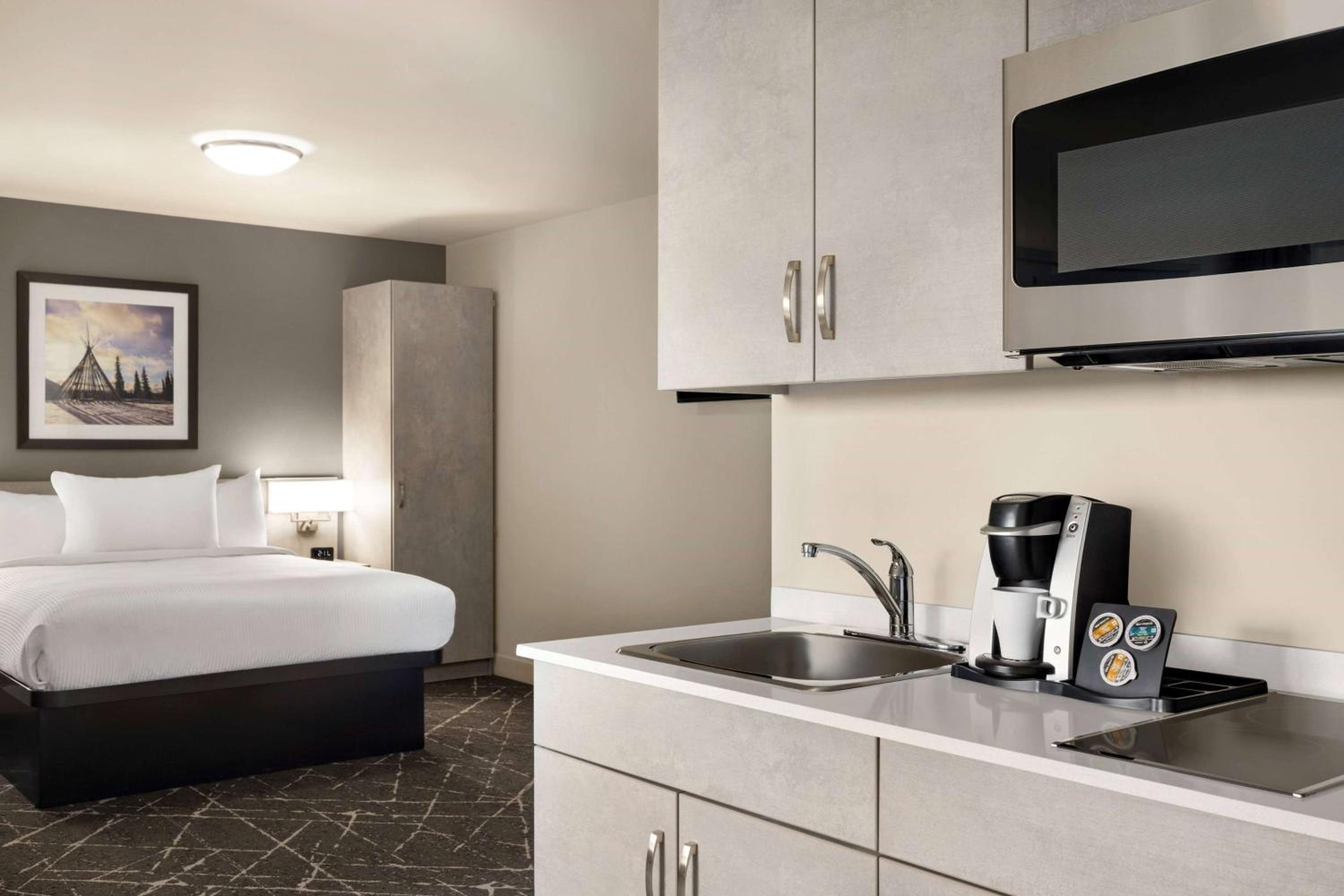 Microtel Inn  Suites Dorval QC - Property Image 48