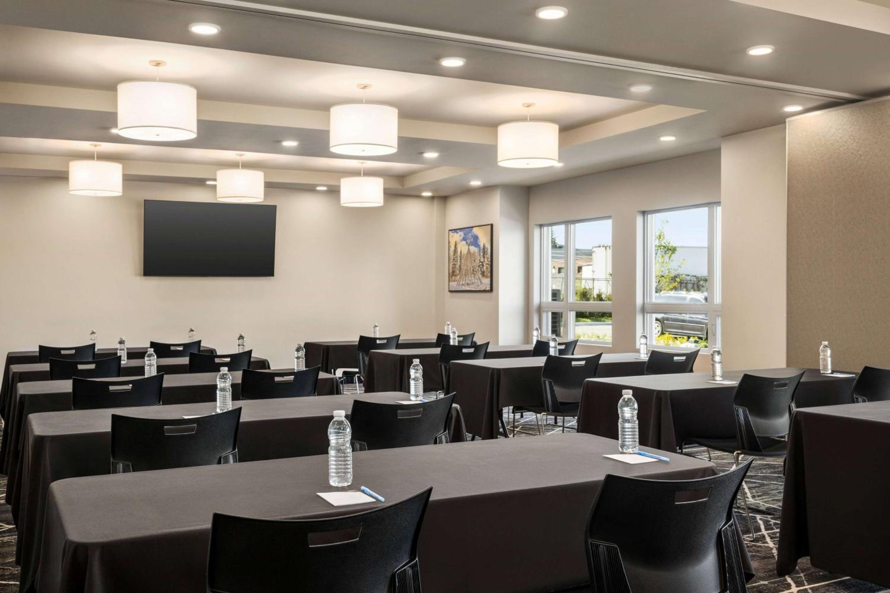 Microtel Inn  Suites Dorval QC - Property Image 50