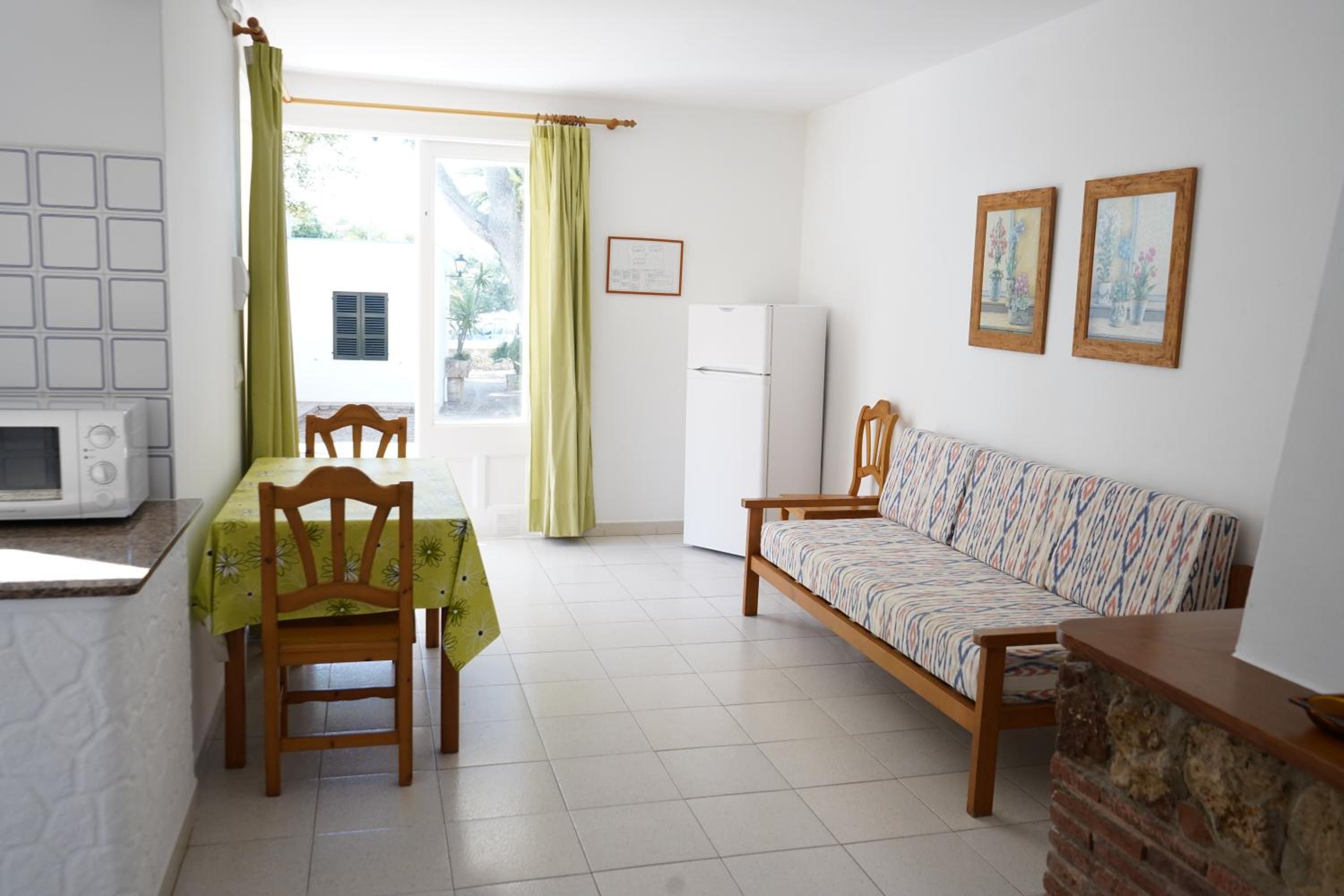 Apartamentos Playa Calan Blanes view 5