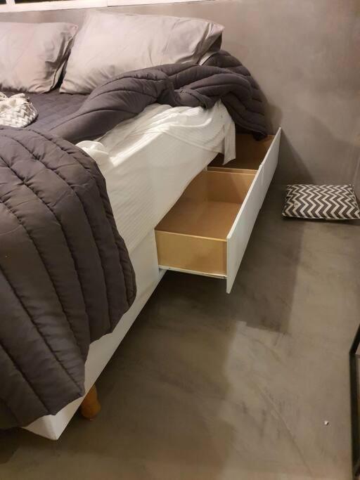 Estudio Loft Encantador con Terraza y parrilla en Palermo, luz y WiFi