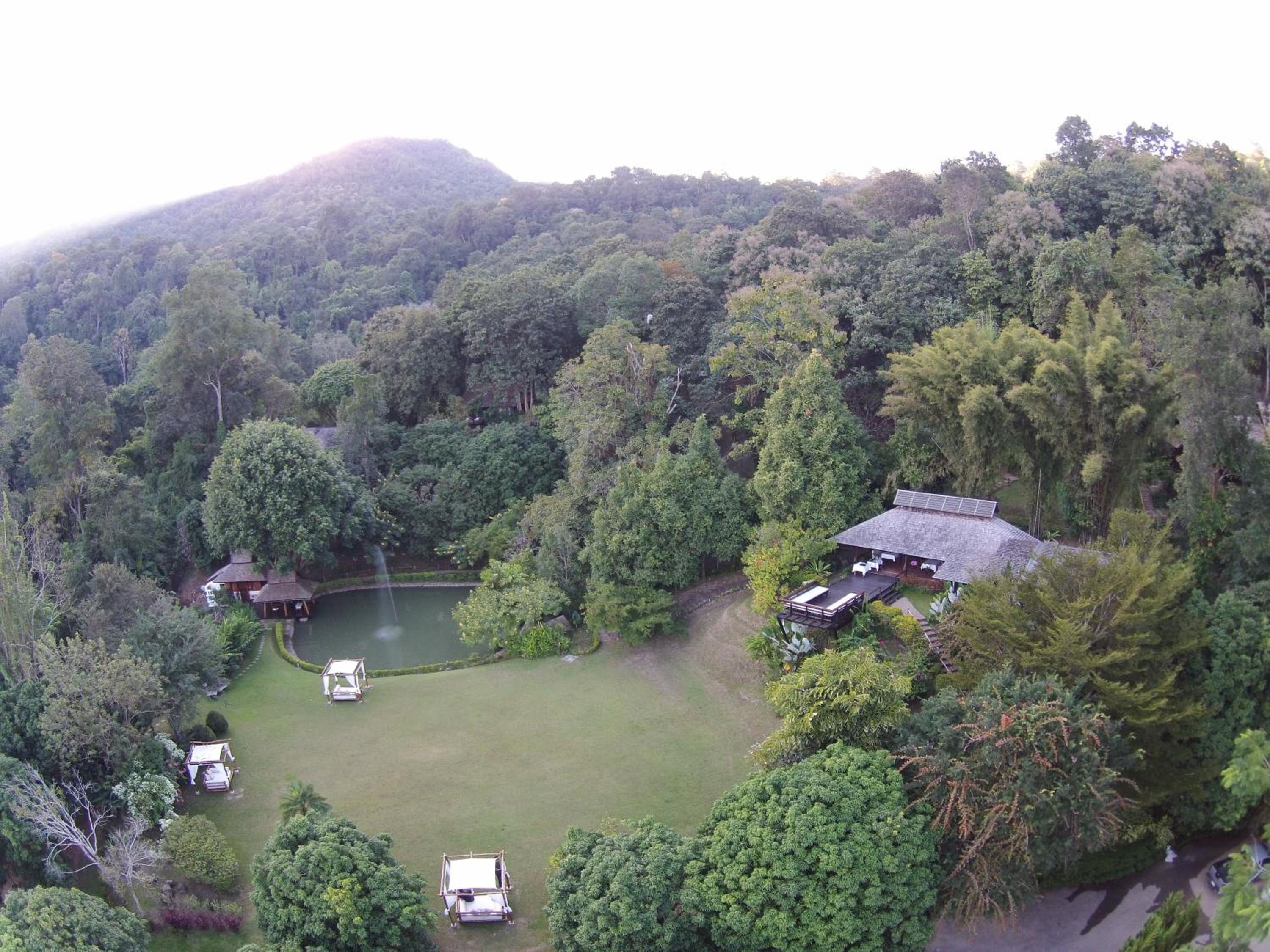 Vanilla hill (hill lodge)