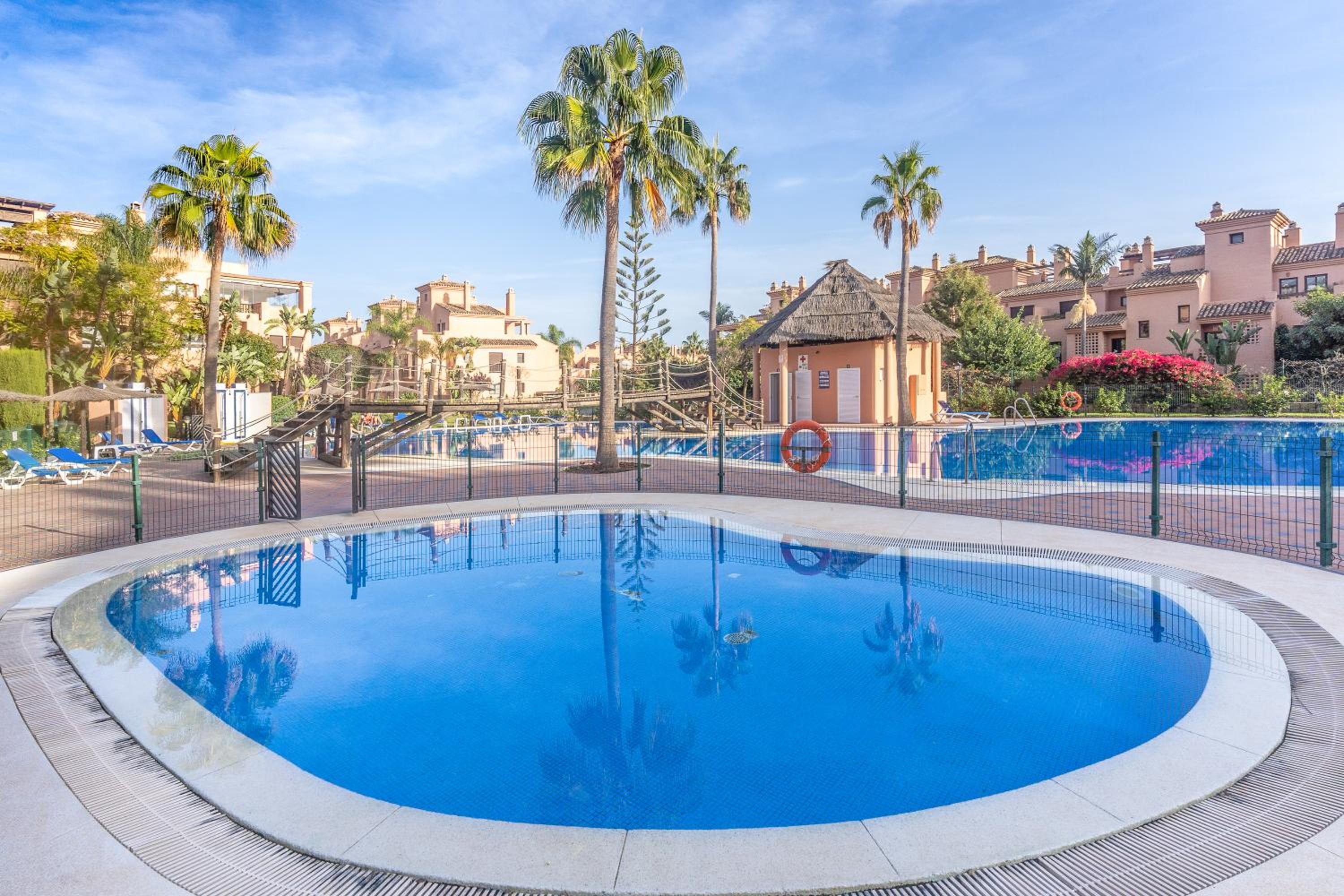 Apartamento entre Estepona-marbella photo 2