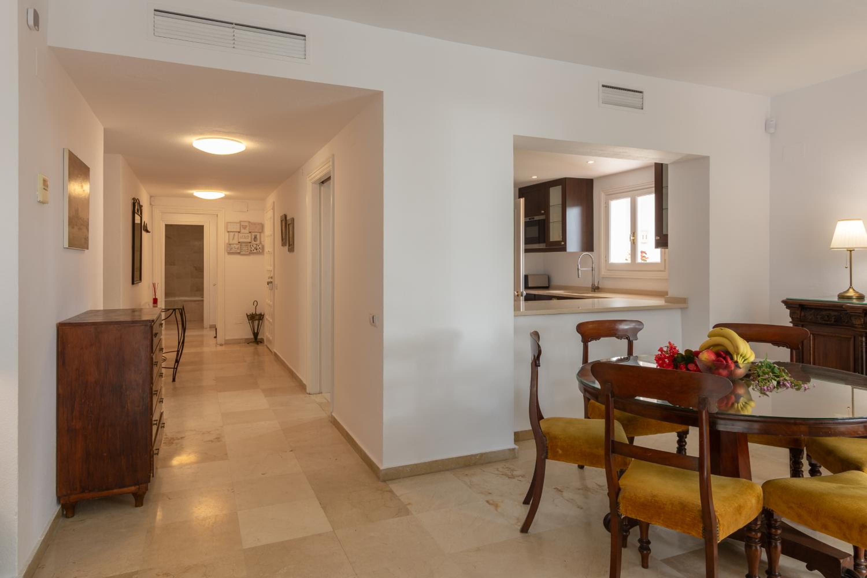 SF Marbella Luxury Beach Apartment - Jardines de las Golondrinas