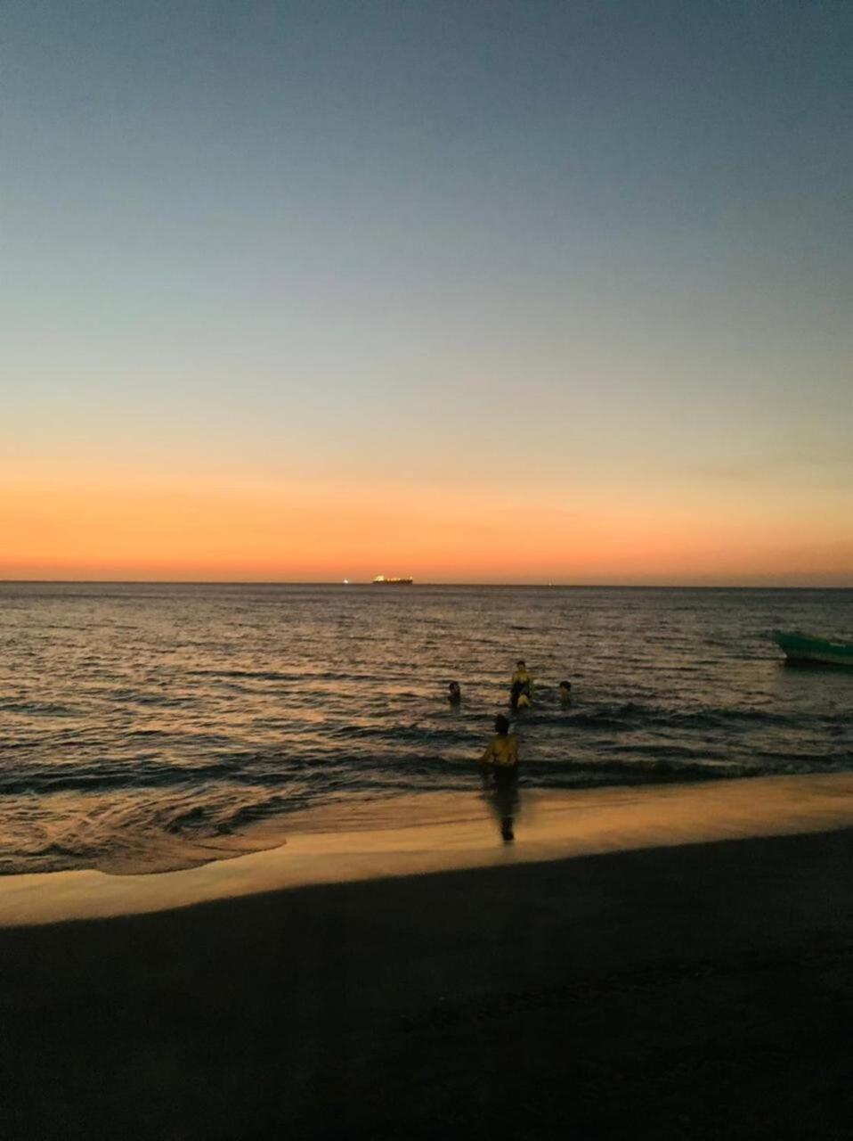 Hermoso Apto cerca a la playa Bello Horizonte.