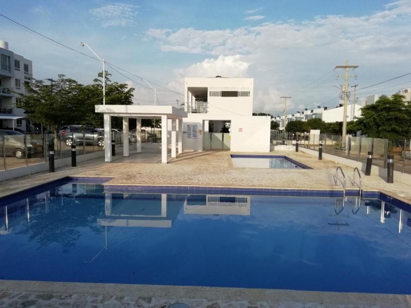 Apartamento Amoblado 3 Habitaciones en Conjunto