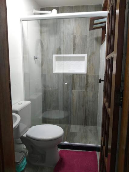 Casa completa em Peró!