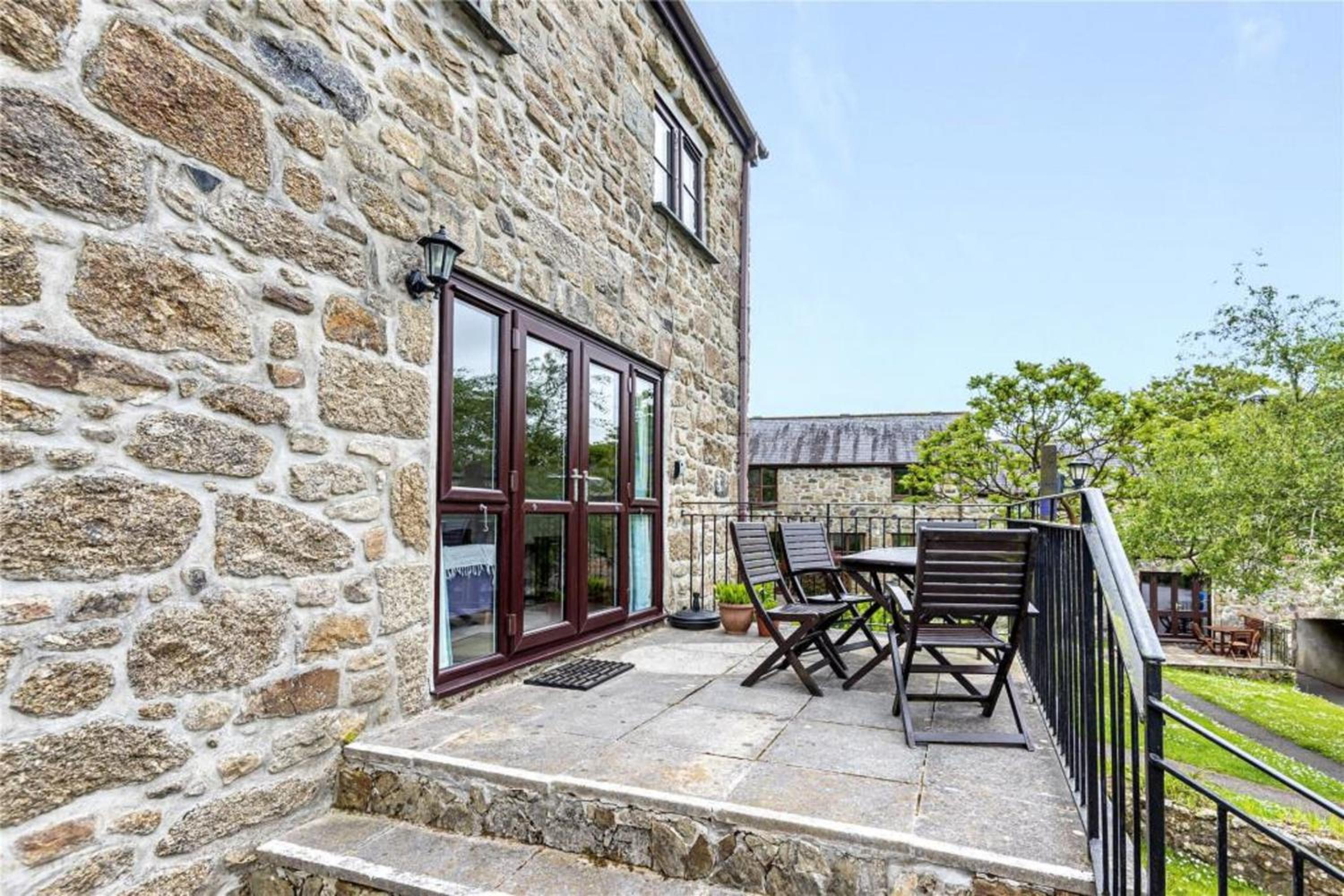 Saddle Cottage view 5