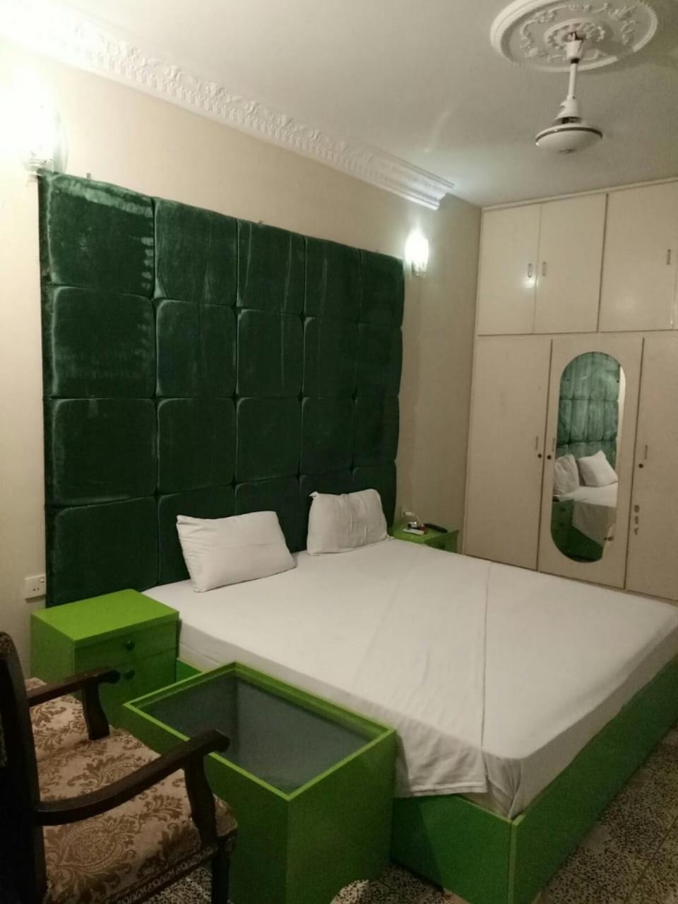 Foto 42 de 44 de Hotel Crown Plaza, Near Karachi Airport, Darul sehat Hospital, Dow, Agha khan and Liaqat Hospital