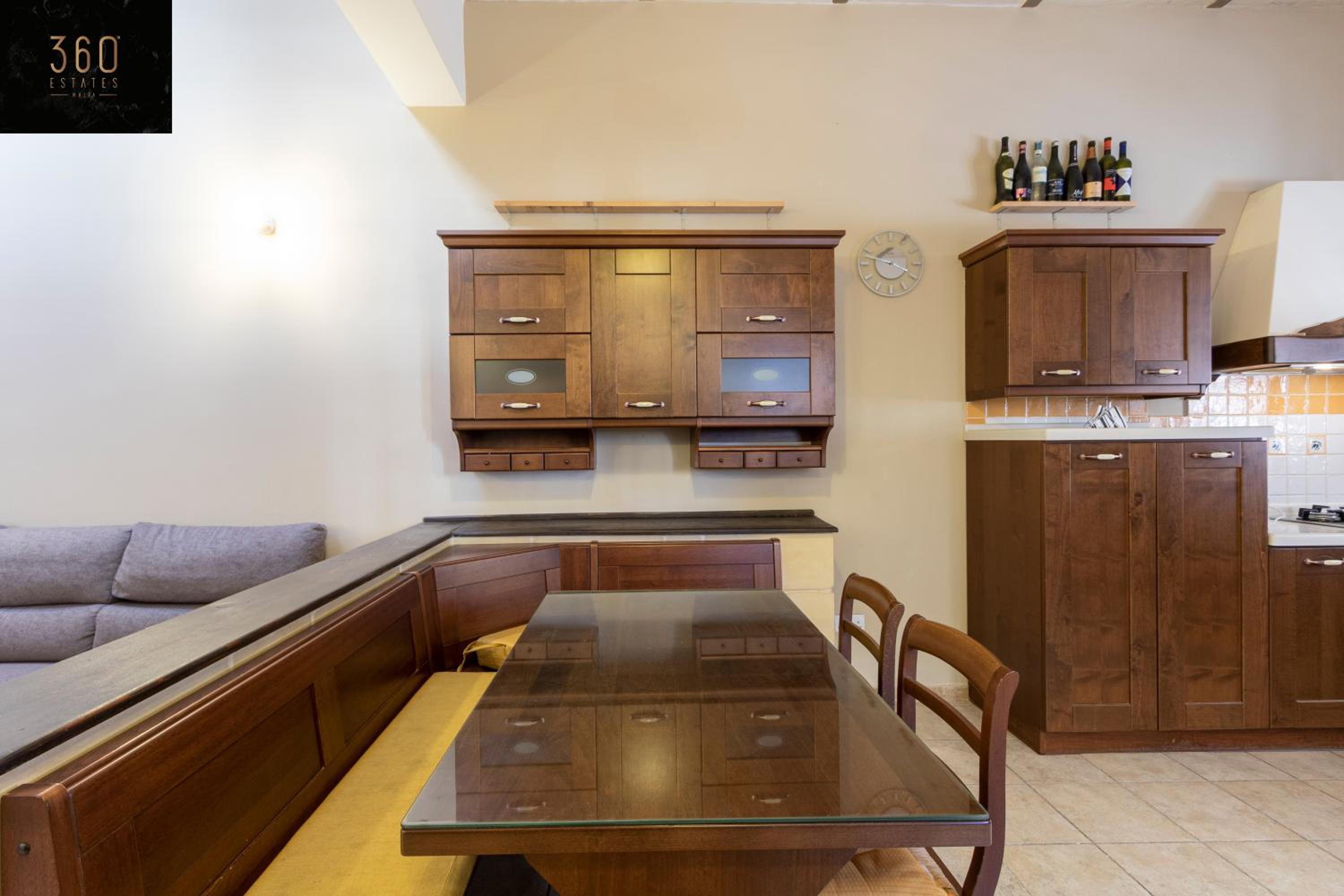 Amazing house in Sliema Central with BBQ & Parking by 360 Estates view 4
