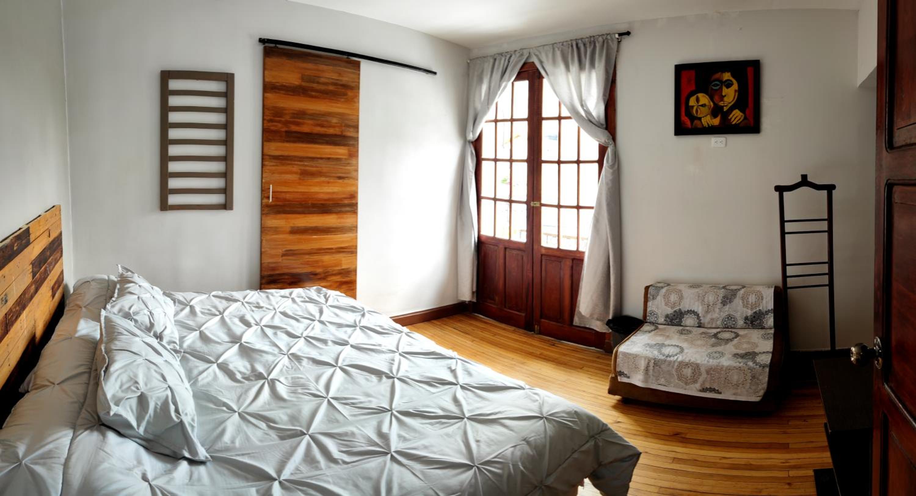 Minka Hostel