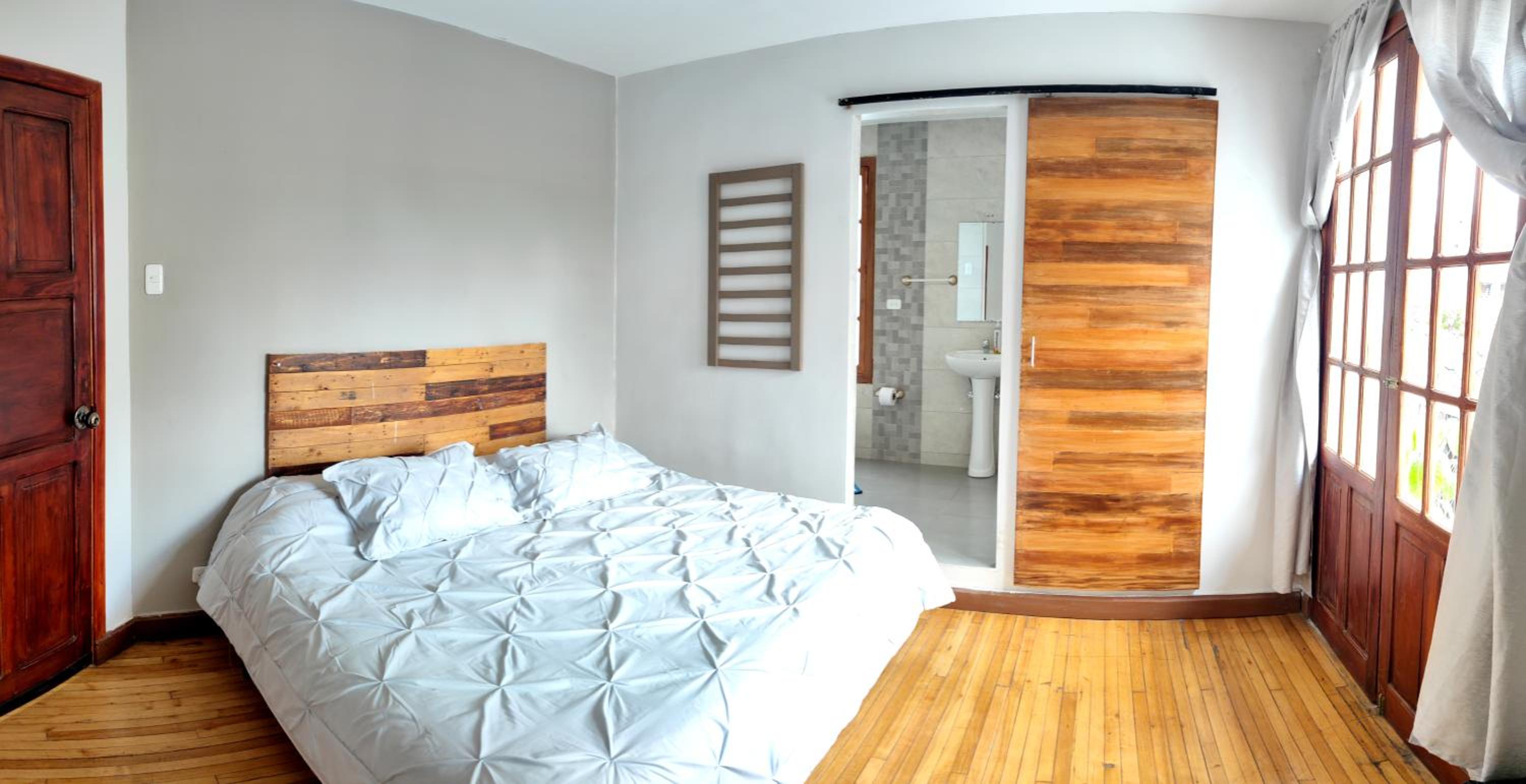 Minka Hostel