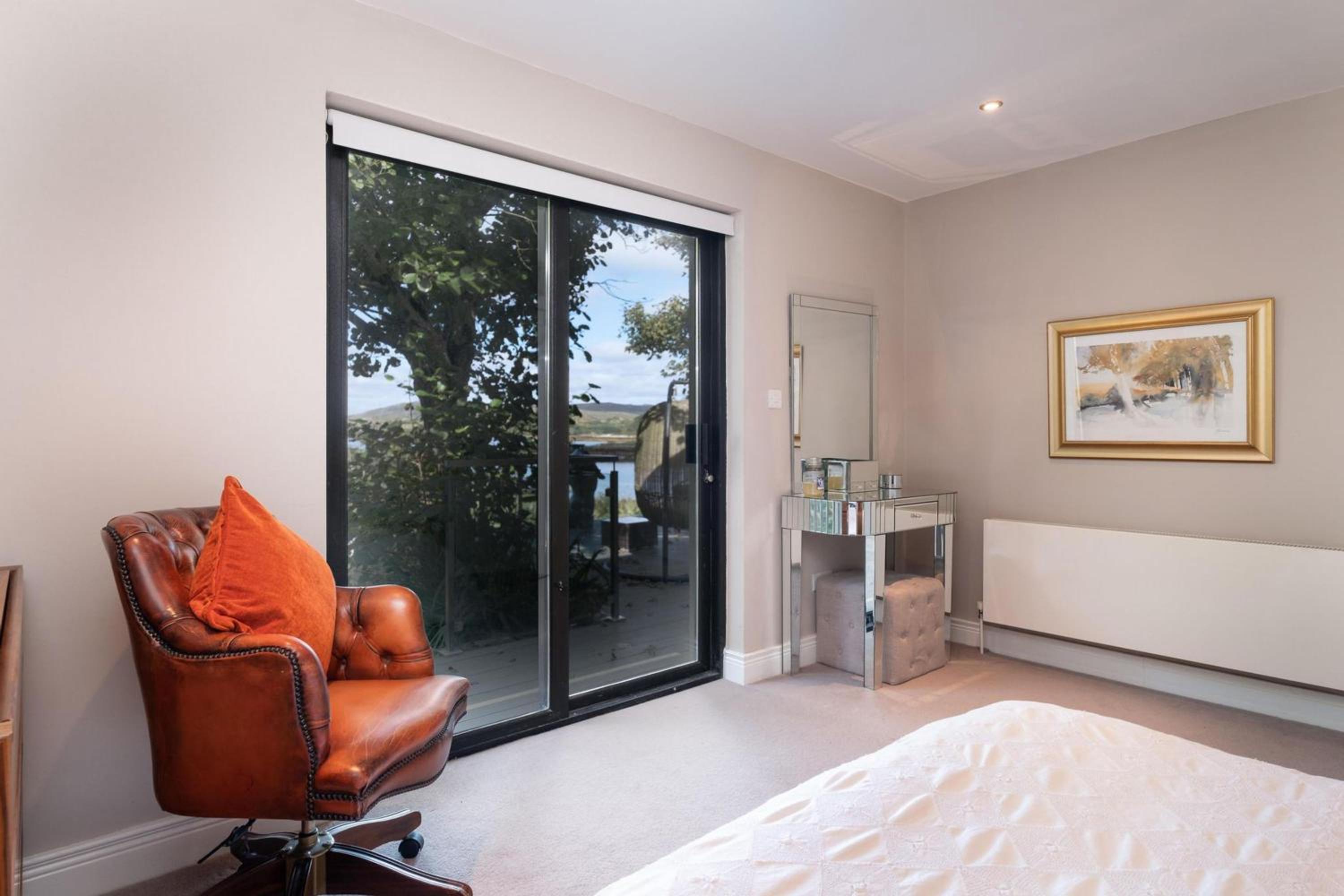 Cottage 424 - Cashel view 4