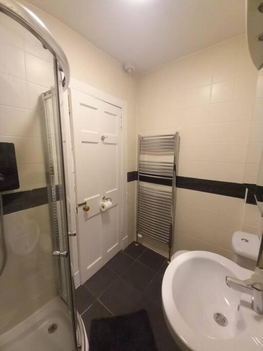 1 Bedrooms Flat in Central Edinburgh Haymarket, Heart of Edinburgh Flat Sleeps 4 , view 2
