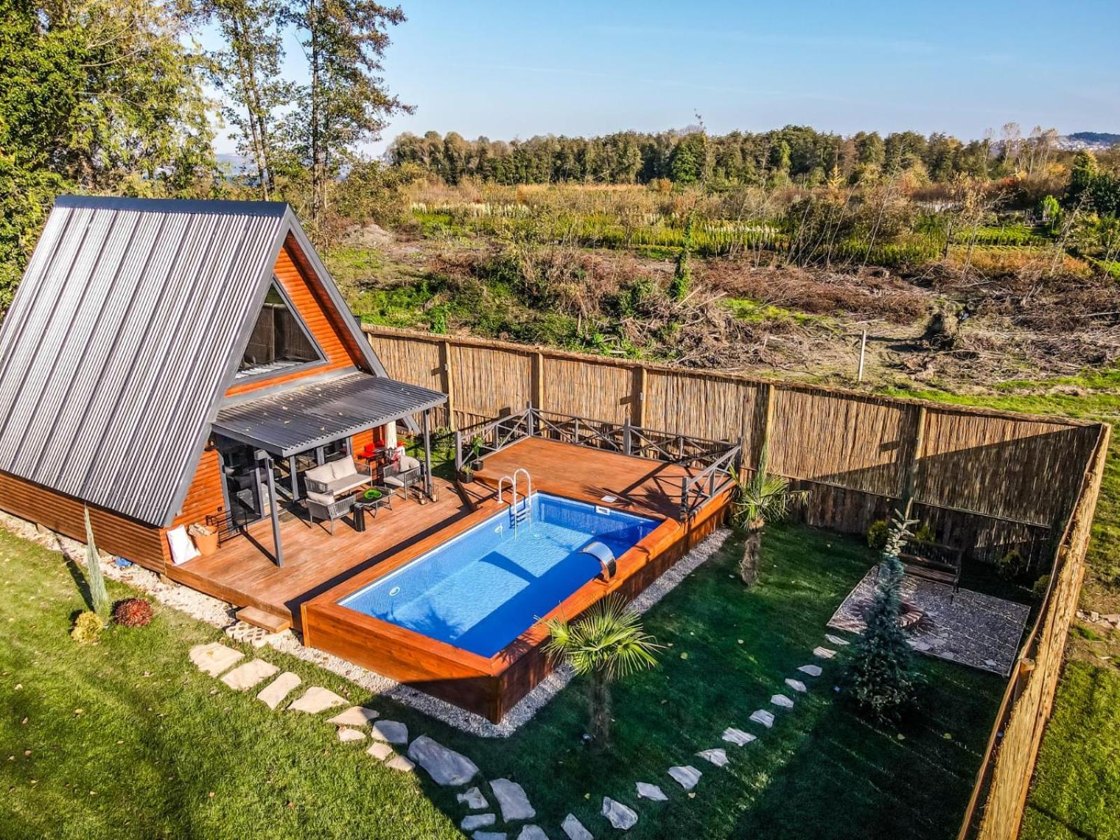 UĞURLUBUNGALOV