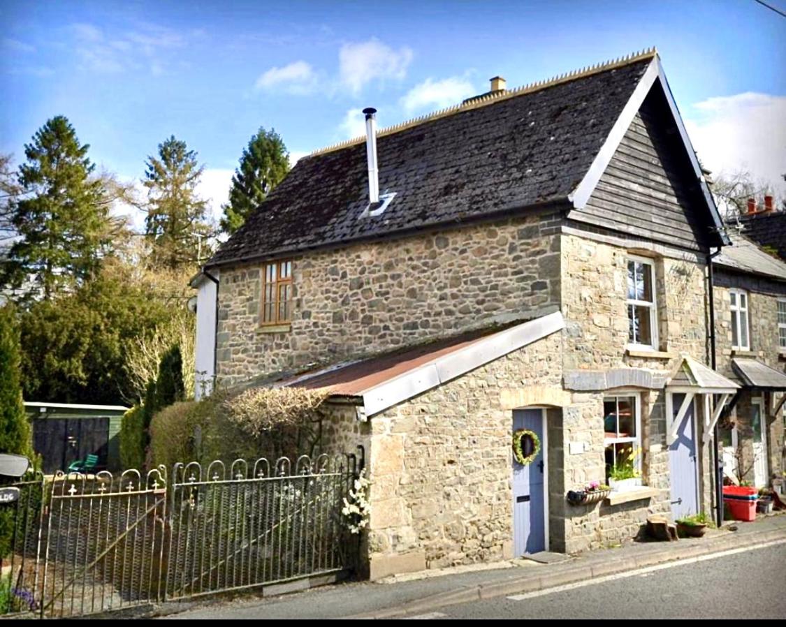 Hotel Dove Cottage - Image 1