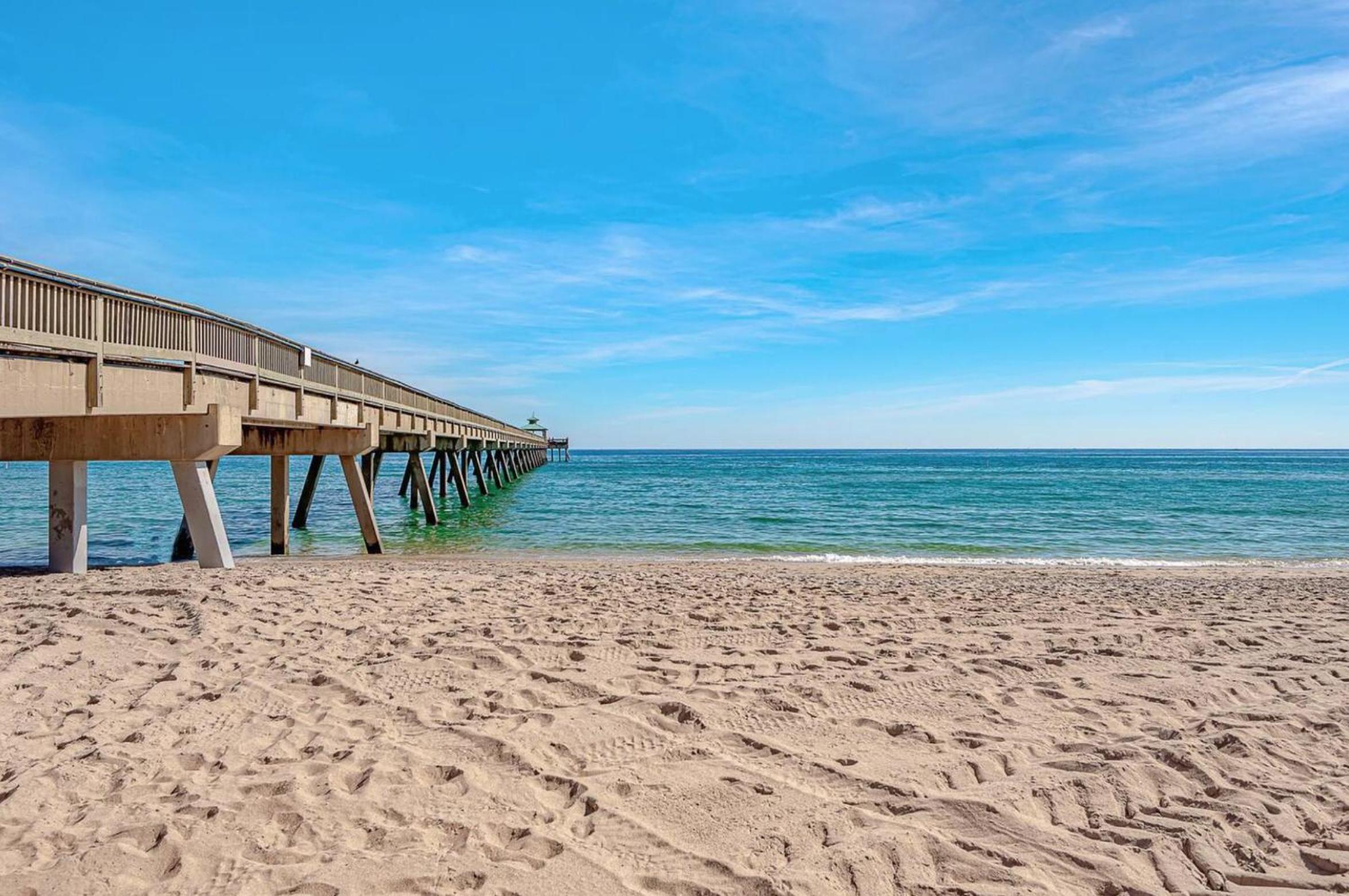 Pier Walk on Deerfield Beach Island