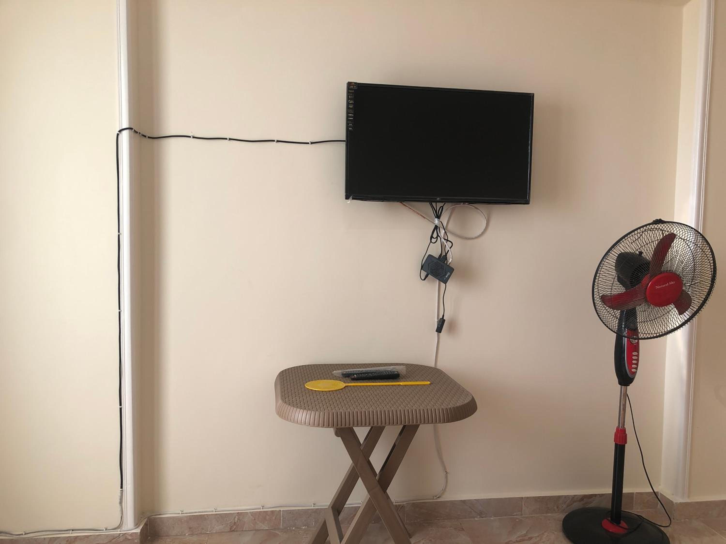 AC, Wi-Fi Shahrazad Beach Apartment-3 view 3