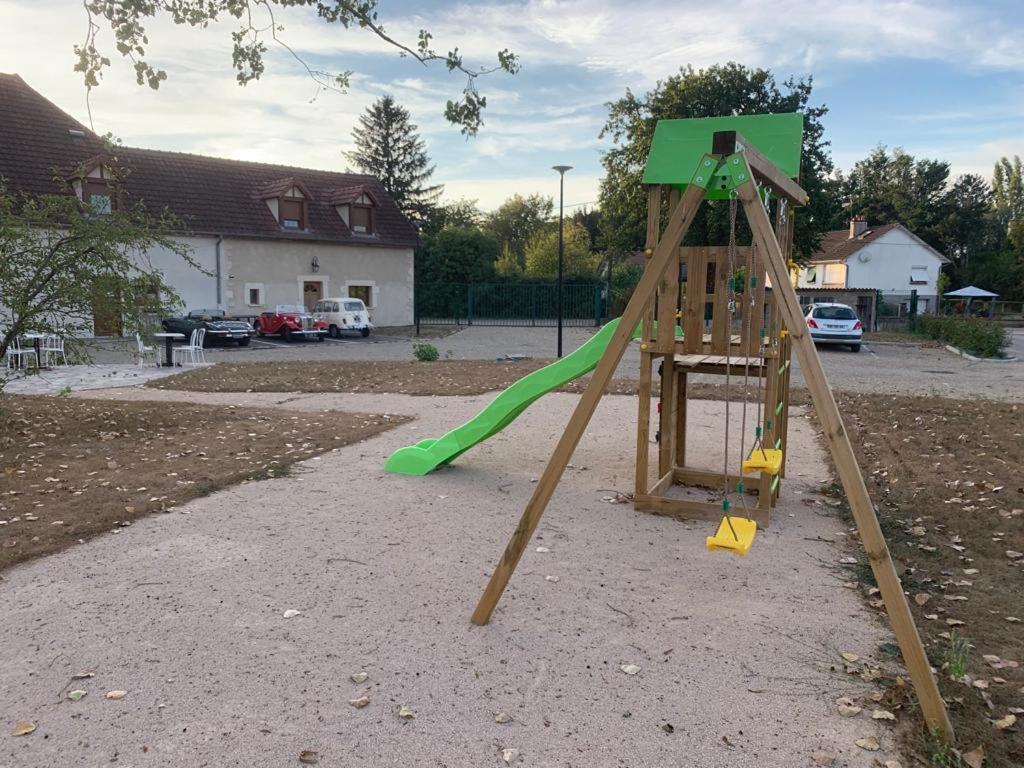 Photo 33