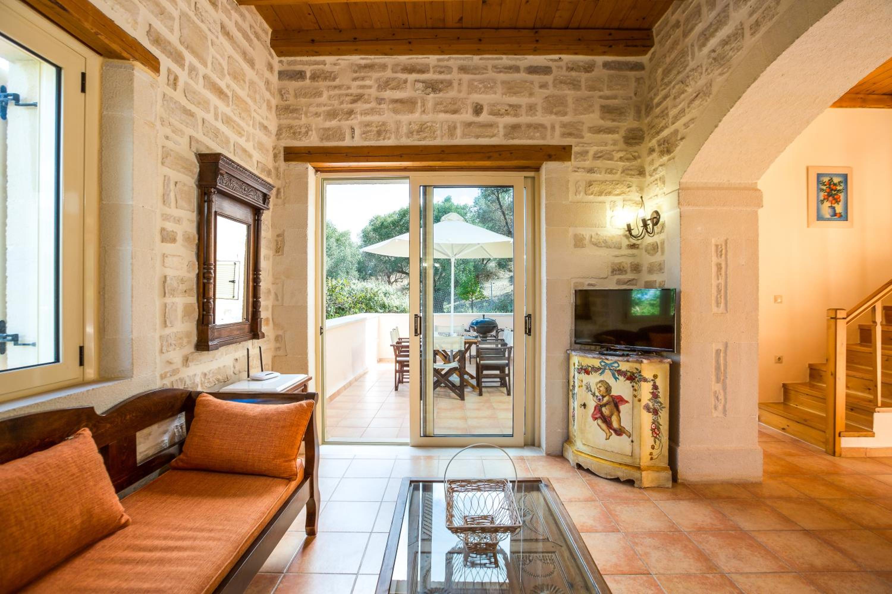 Maroulas Villa Estate