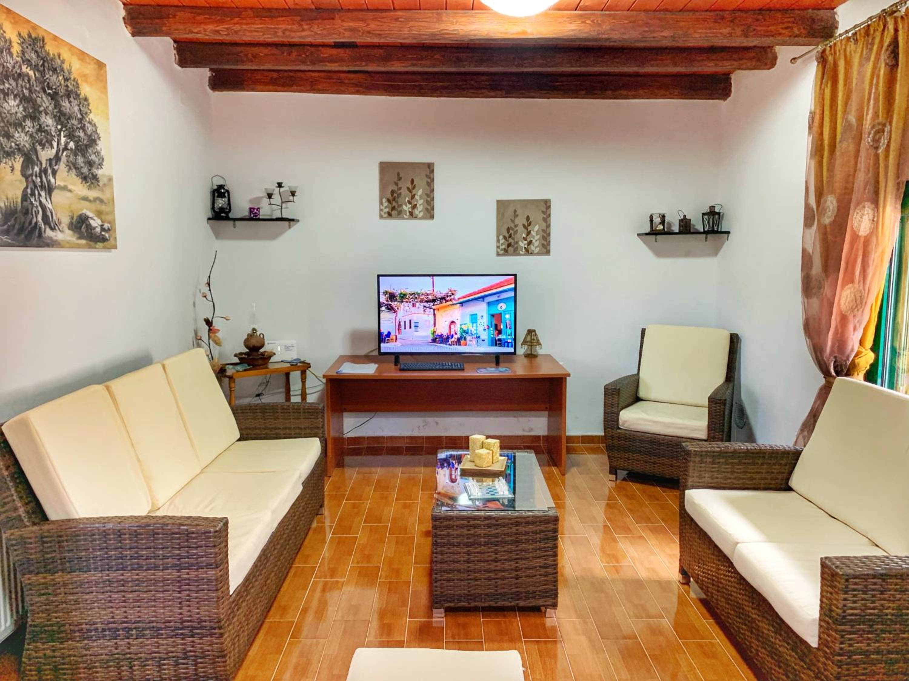 Evaggelias Home Gavalochori view 3